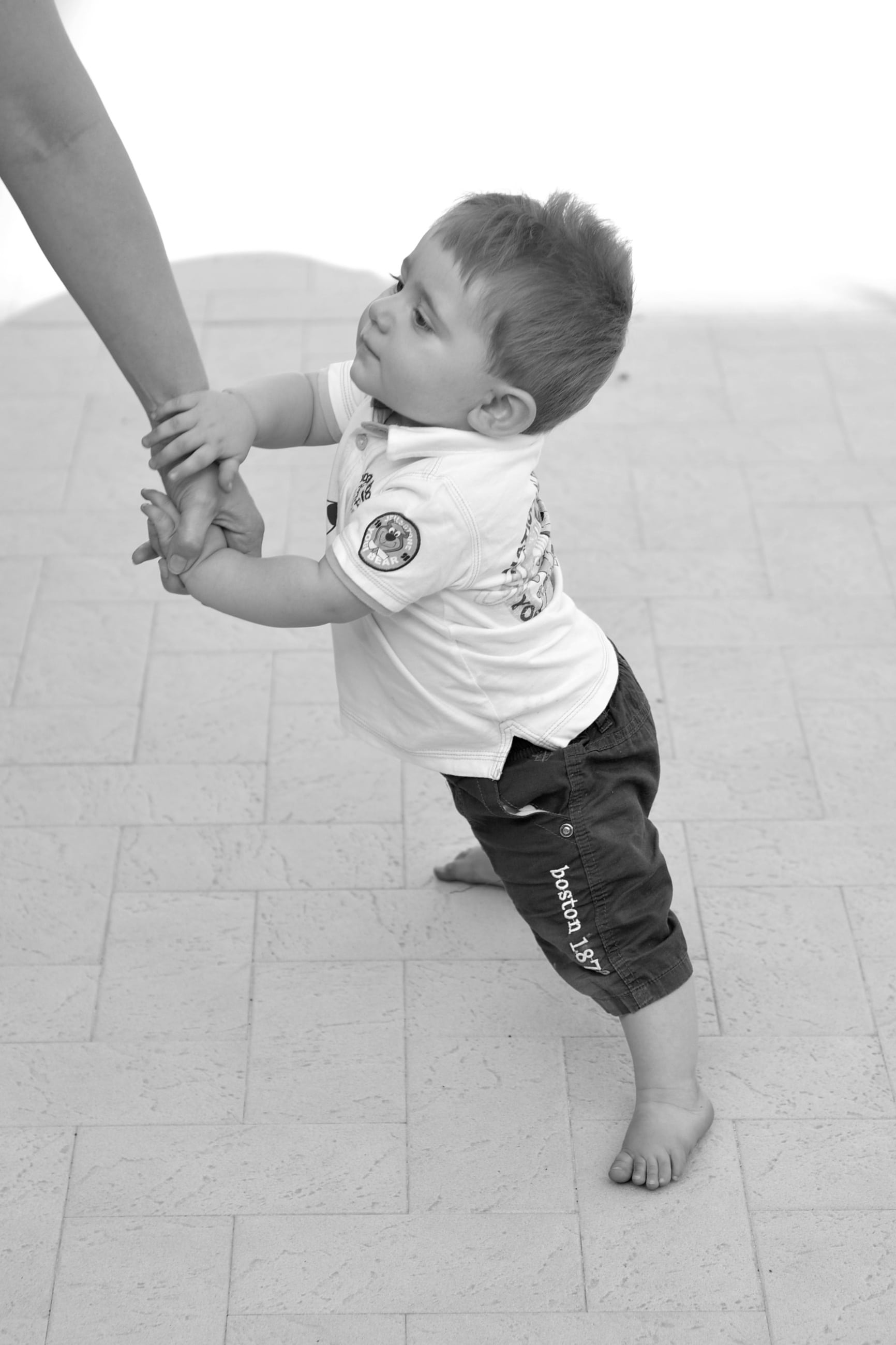 cute, childhood, pasajol, toddler, real people, safety, lifestyles, strength, child, babyhood, baby, yet, flooring, 2K, boys, hand, young, leisure activity, Phone HD Wallpaper