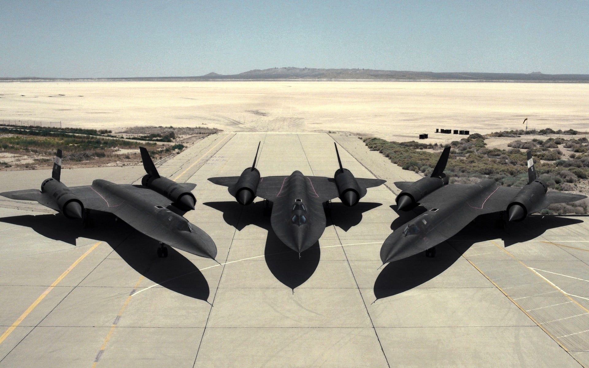 no people, environment, outdoors, transportation, day, sky, sr71, airport, nature, 1080P, military, flying, plane, blackbird, clear sky, aircraft, mode of transportation, HD Wallpaper