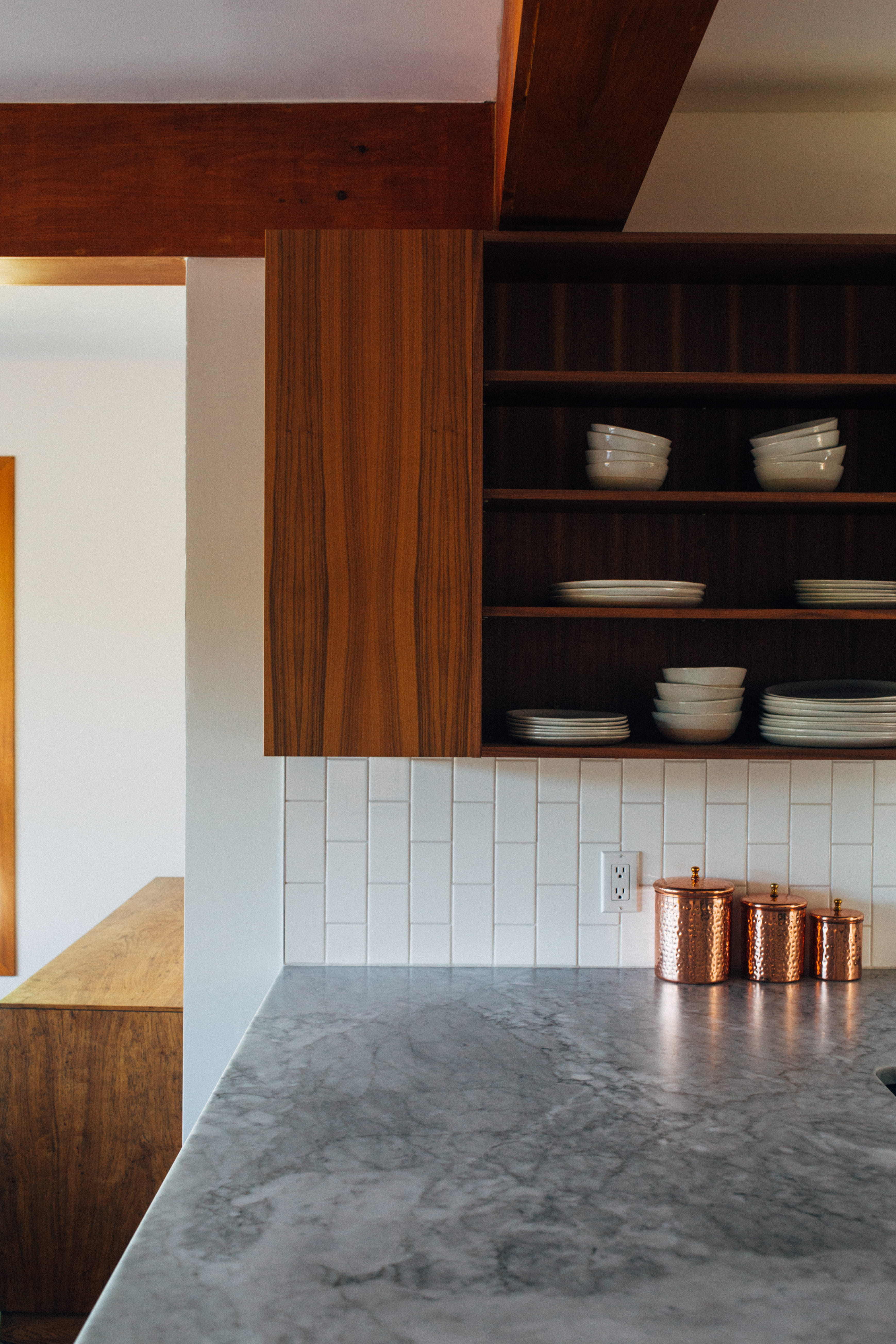 ceramic, architecture, canister, seat, house, wooden, domestic room, brown, luxury, absence, wood - material, tiled floor, domestic kitchen, no people, Phone HD Wallpaper