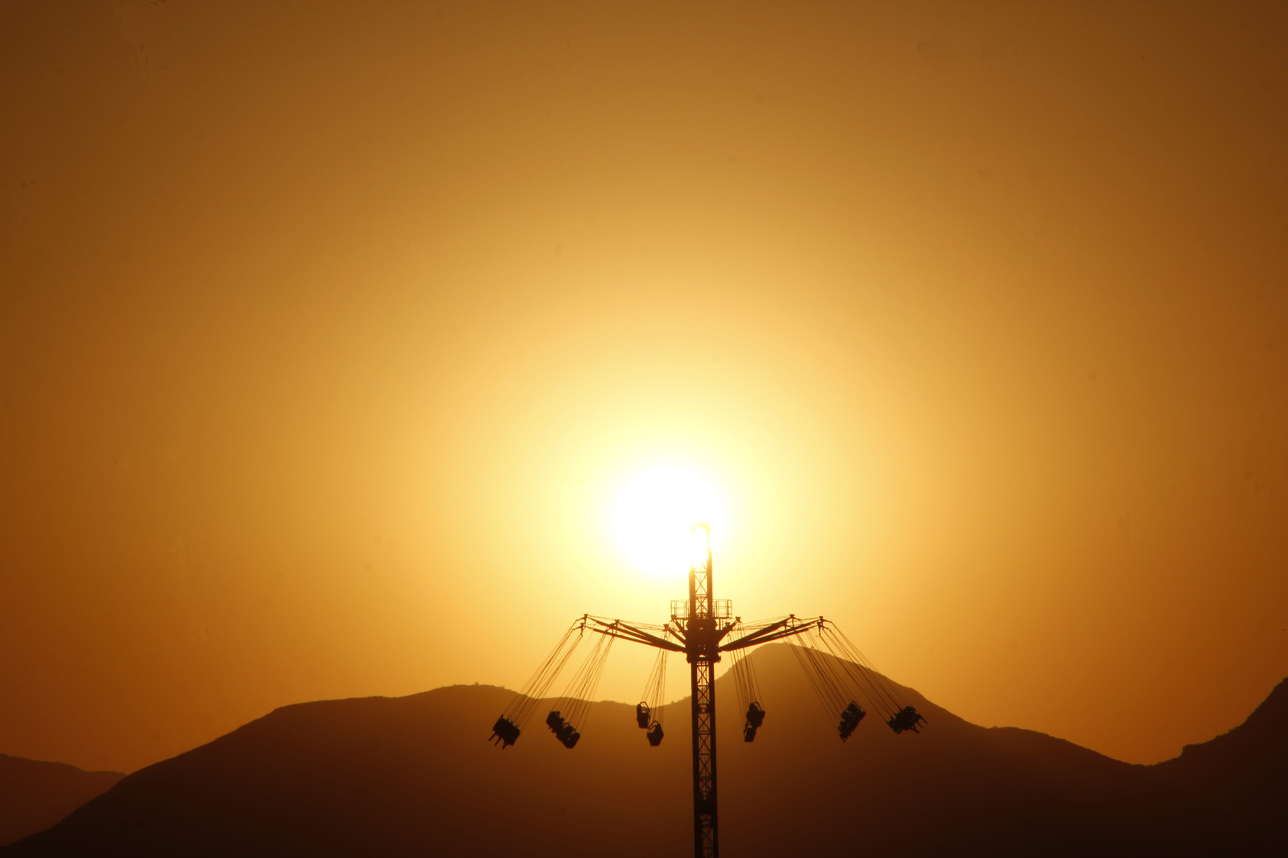 orange color, backlight, sunset, sun, scenics - nature, clear sky, mountain, summer, rays, 5K, light, party, sky, spain, orange, pendant, lens flare, no people, HD Wallpaper