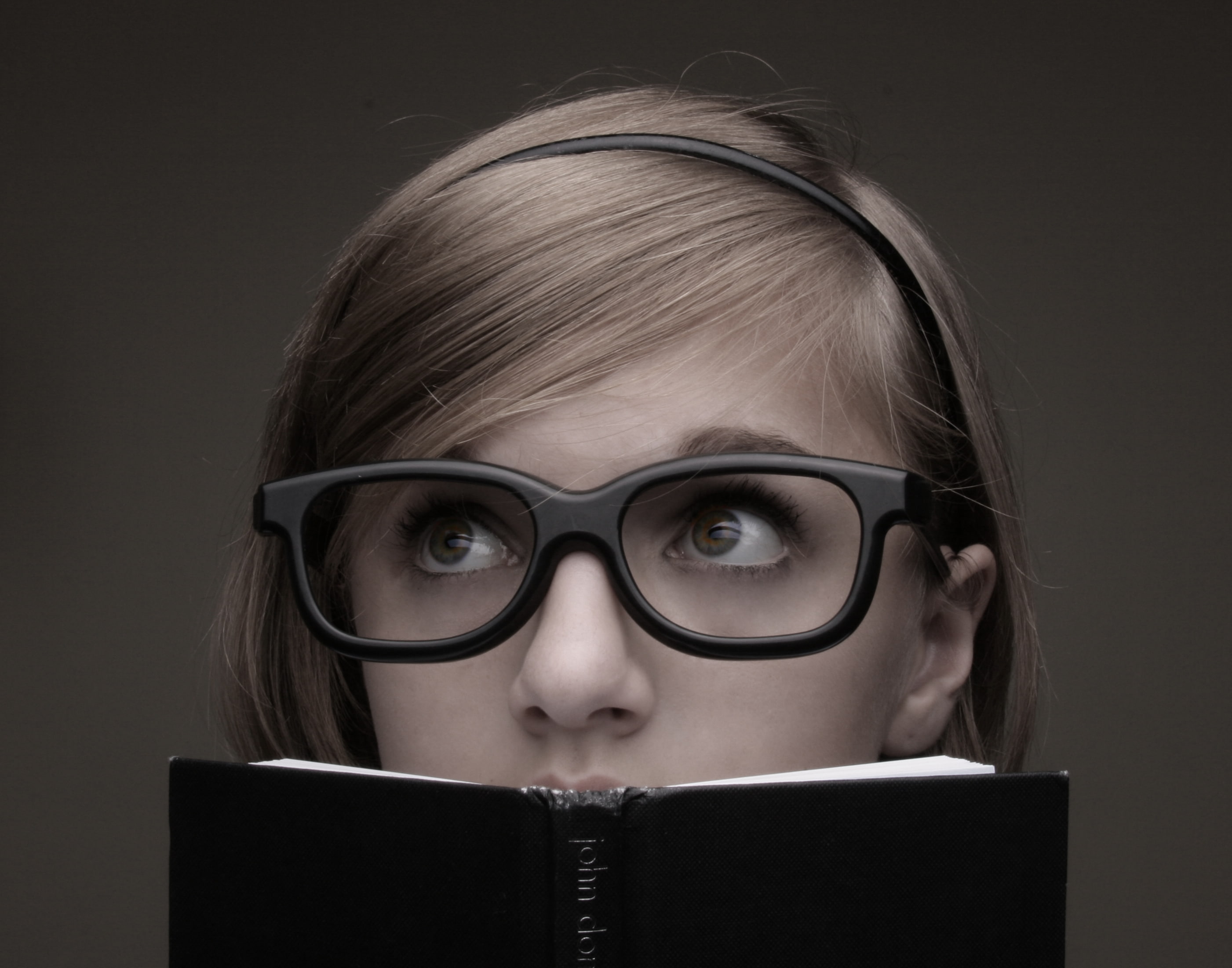 books, women, glasses, frames, 2K, people, girls, art, x, bookworm, hd, reading, HD Wallpaper