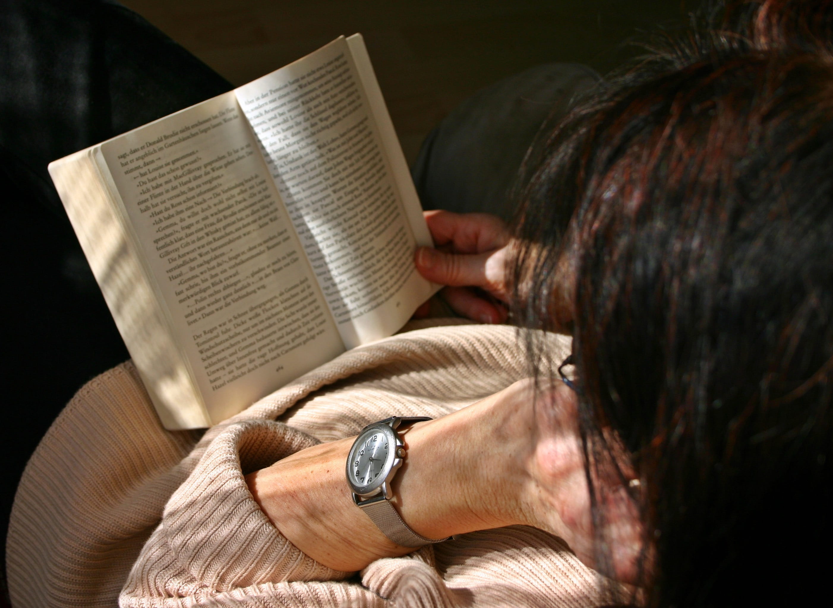 Read, paper, Human, publication, sitting, cozy, holding, reading, casual clothing, reading pleasure, entertainment, activity, female, entertainment reading, HD Wallpaper