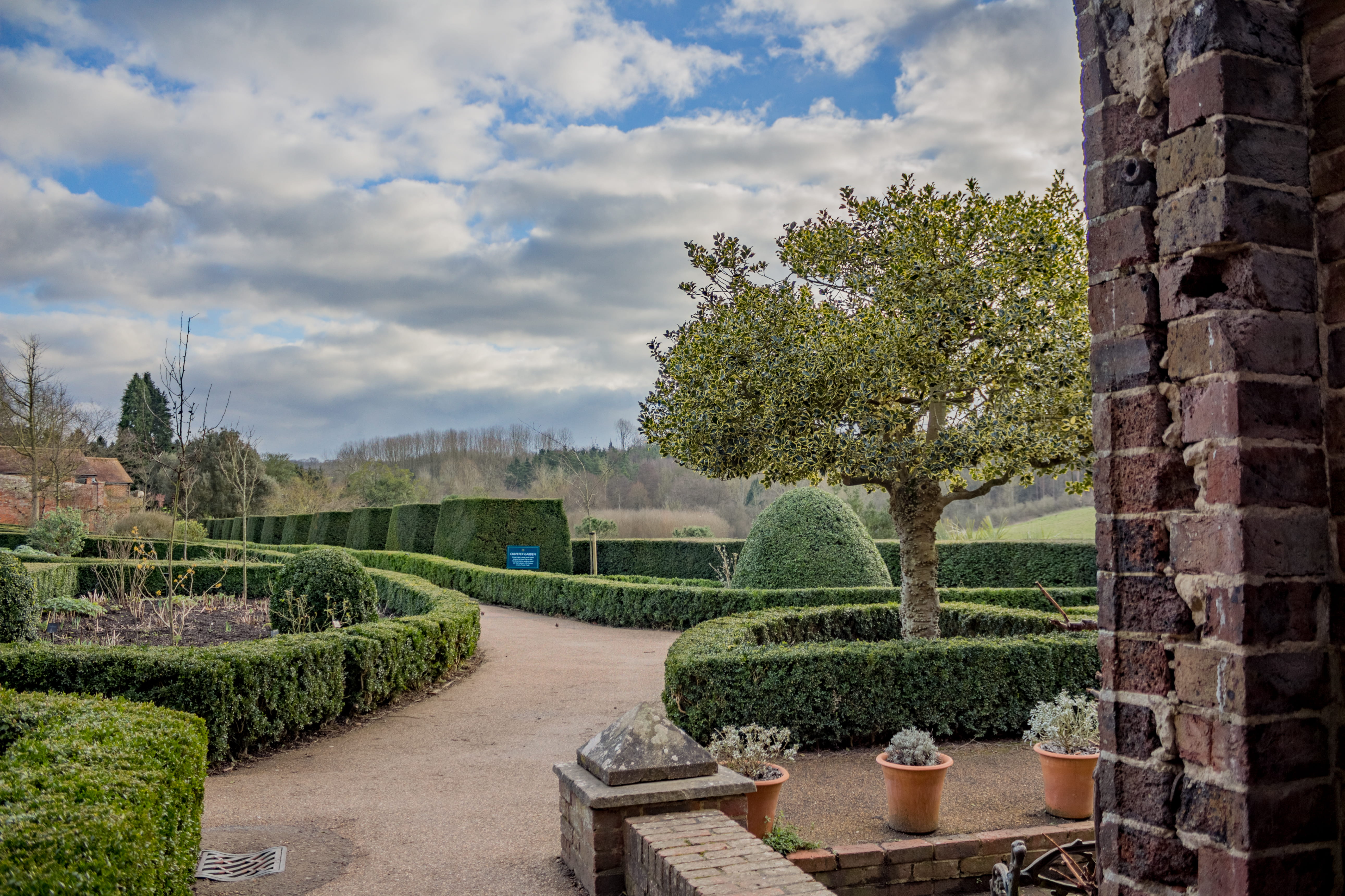garden, clouds, park, leeds castle, day, architecture, beauty in nature, scenics - nature, 5K, green color, outdoors, hedge, built structure, tranquility, HD Wallpaper