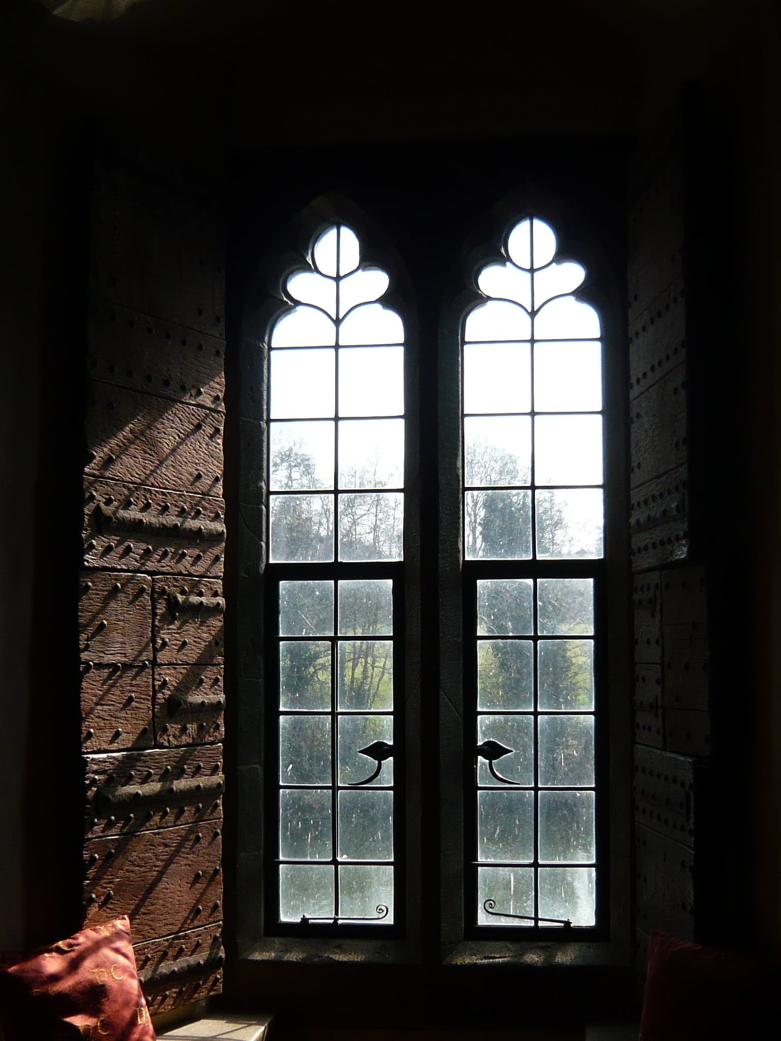 transparent, closed, house, architecture, day, abandoned, window frame, building, window, 1080P, wall, real people, glass - material, indoors, castle, Phone HD Wallpaper