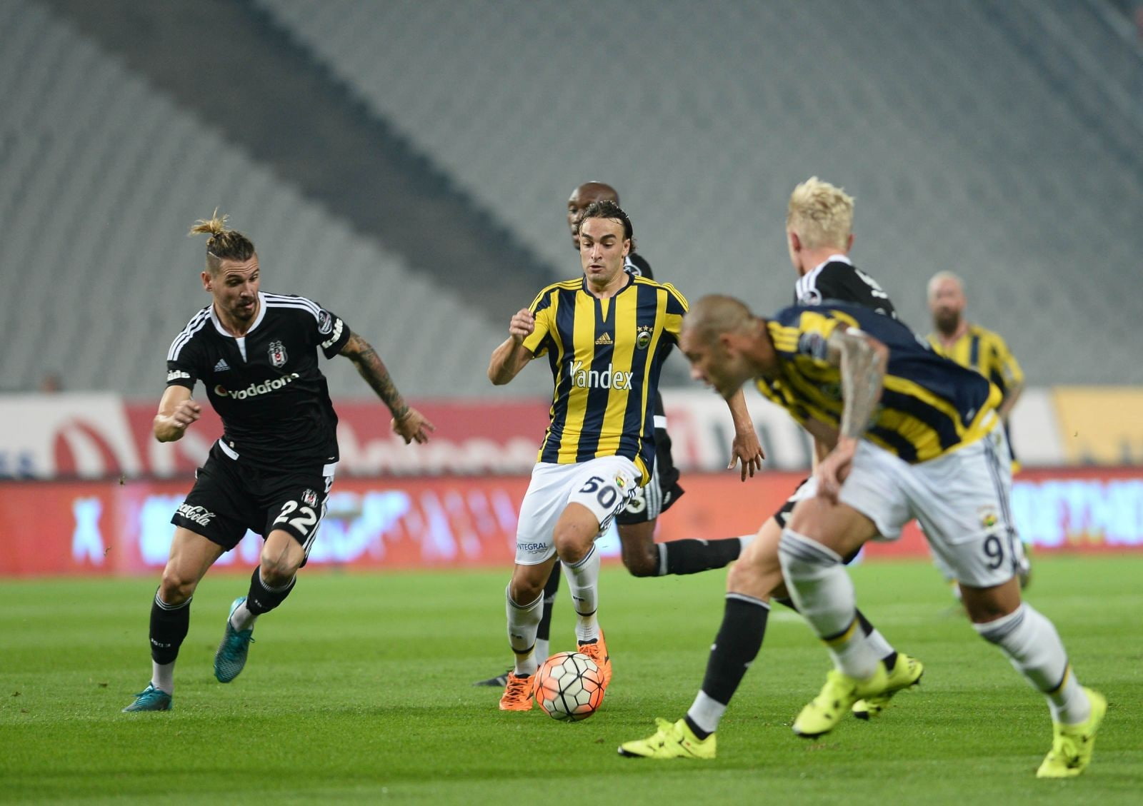lazar markovic ersan adem glm fenerbahce besiktas jk_ sprint, 720P, HD Wallpaper