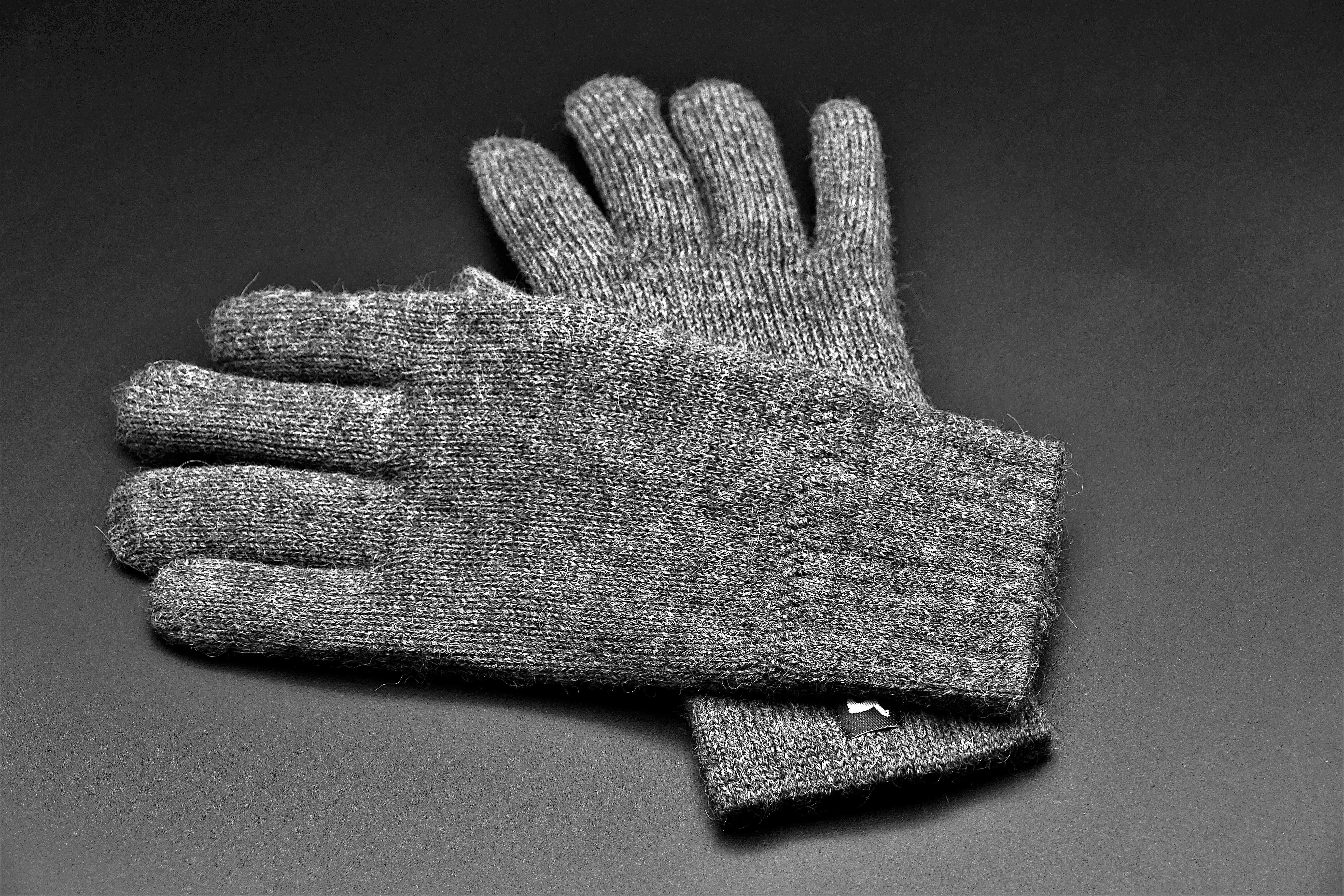 5K, protective glove, protection, wool, people, crime, textile, safety, knitted, single object, warm, hand, human body part, finger, close-up, indoors, HD Wallpaper
