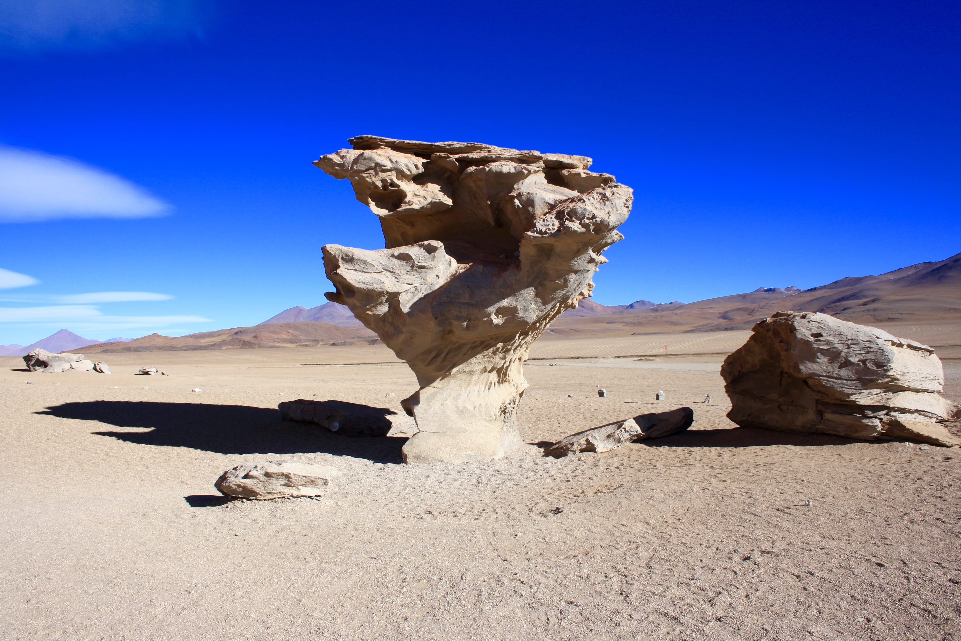 no people, arid climate, beauty in nature, tranquility, eroded, 4K, land, tranquil scene, remote, nature, sky, outdoors, sunlight, travel destinations, HD Wallpaper