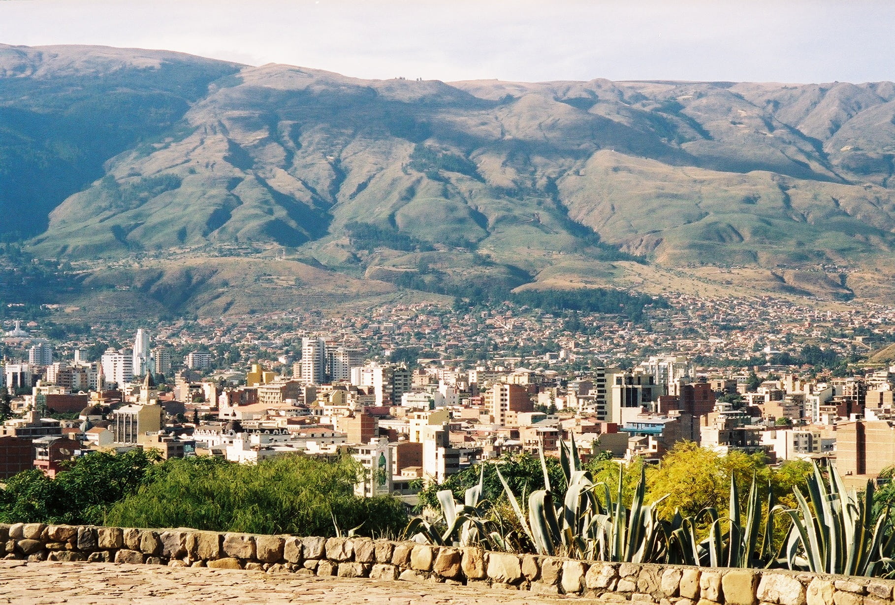 near, landscape, day, building exterior, residential district, travel destinations, andes mountains, photography, buildings, mountain, architecture, cochabamba, HD Wallpaper