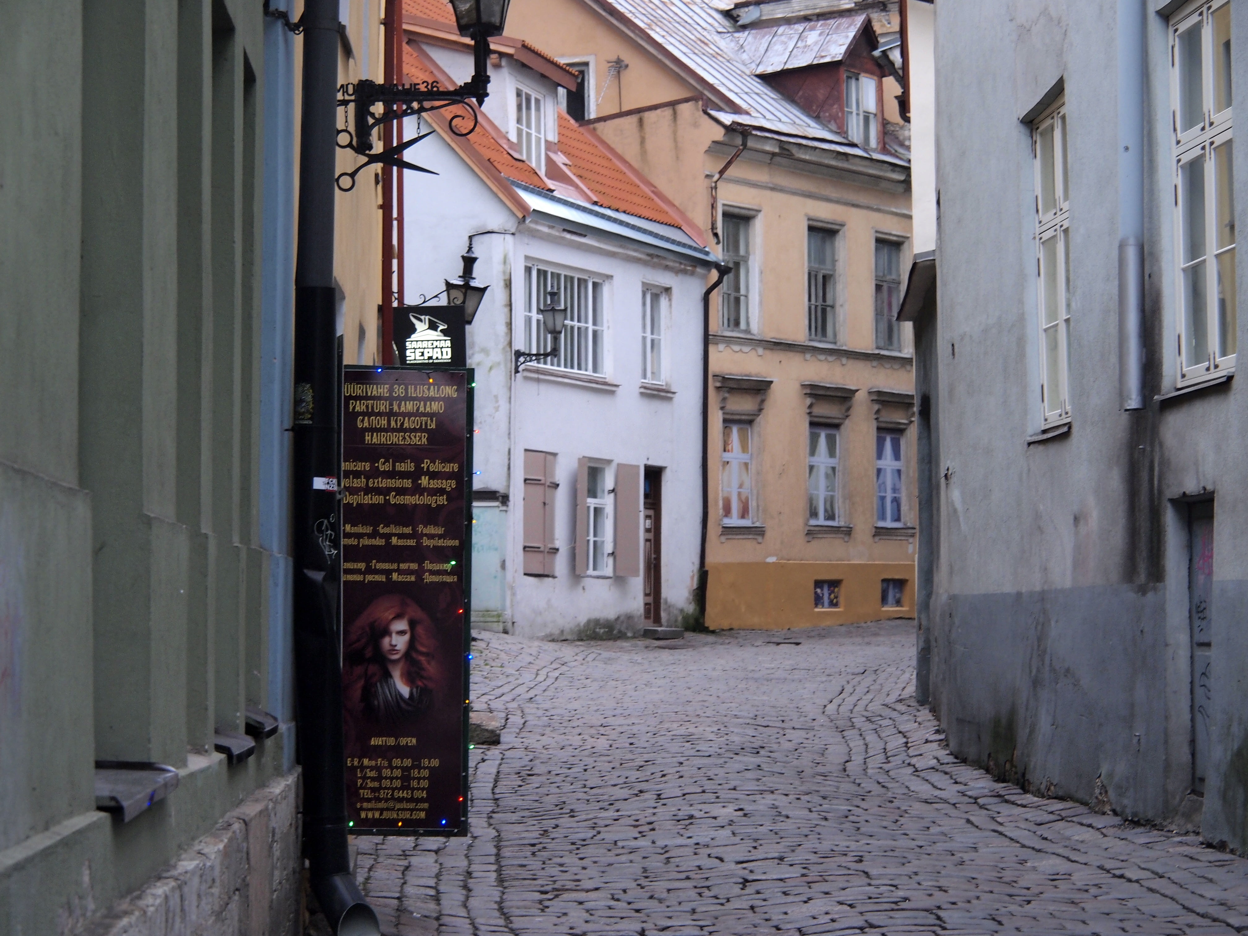 footpath, building, tallinn, real people, one person, residential district, city, architecture, cobblestone, building exterior, europe, portrait, estonia, HD Wallpaper