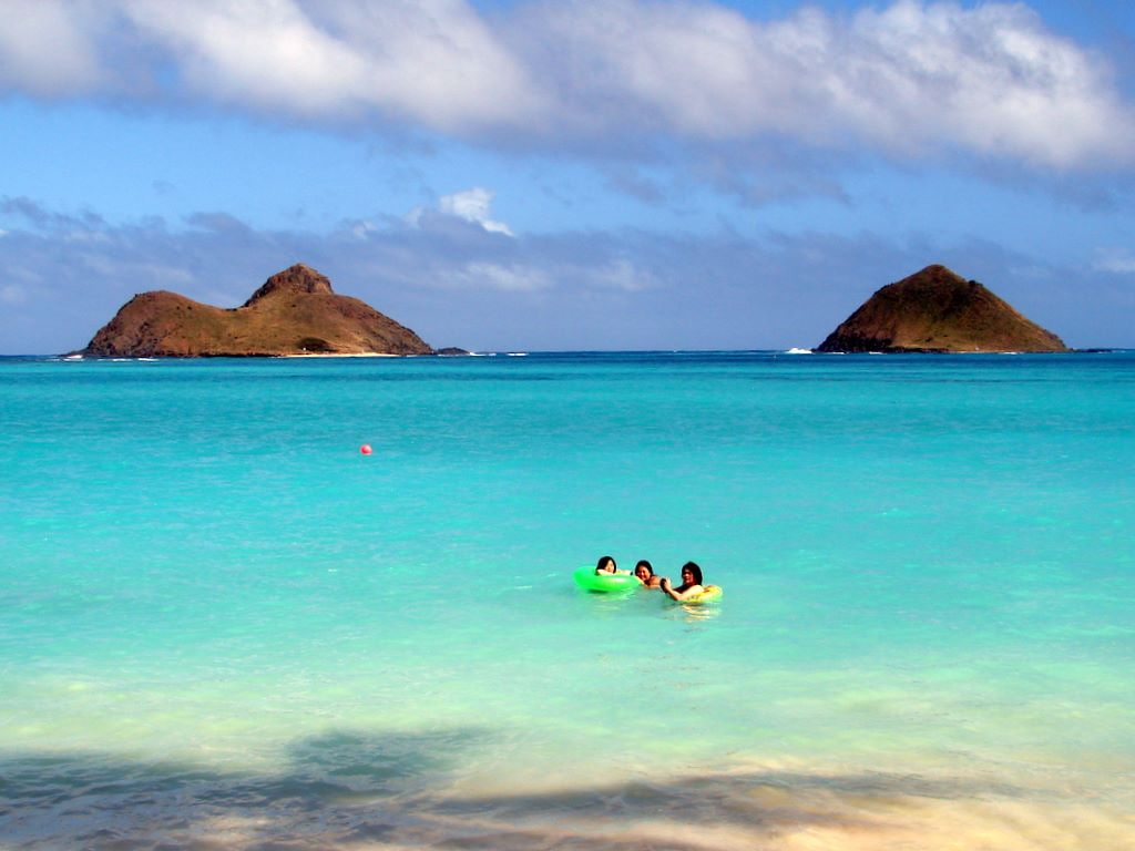 hawaii, sea, beach, shadow, swimming, 480P, nature, nice hawaii beach, holidays, landscape, seawater, nice, mountain, blue, HD Wallpaper