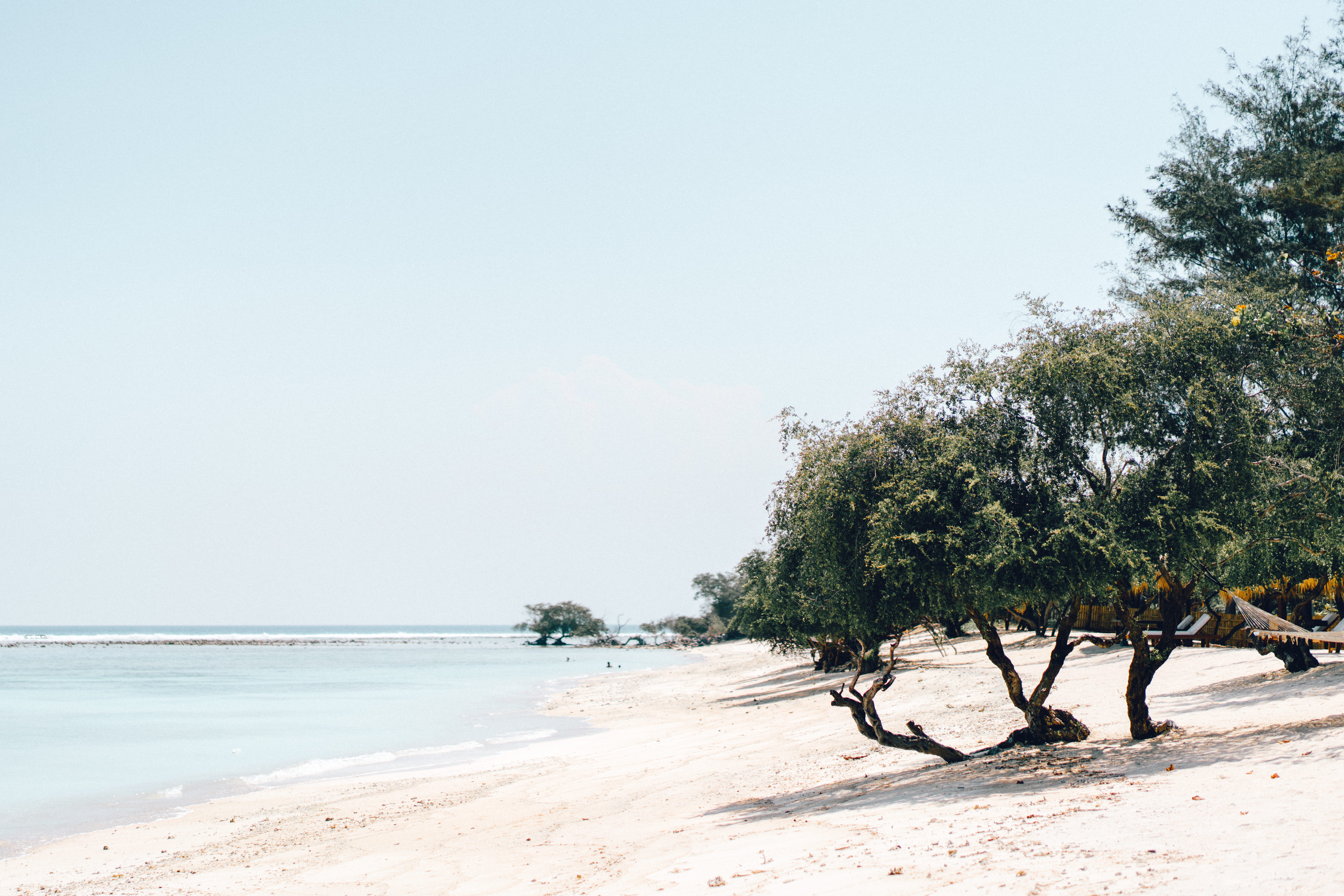 nature, minimal, tranquil scene, indonesia, leaves, beauty in nature, water, vacation, gili trawangan, summer, lombok, gili t, blue, cloud, clear sky, lifestyle, HD Wallpaper