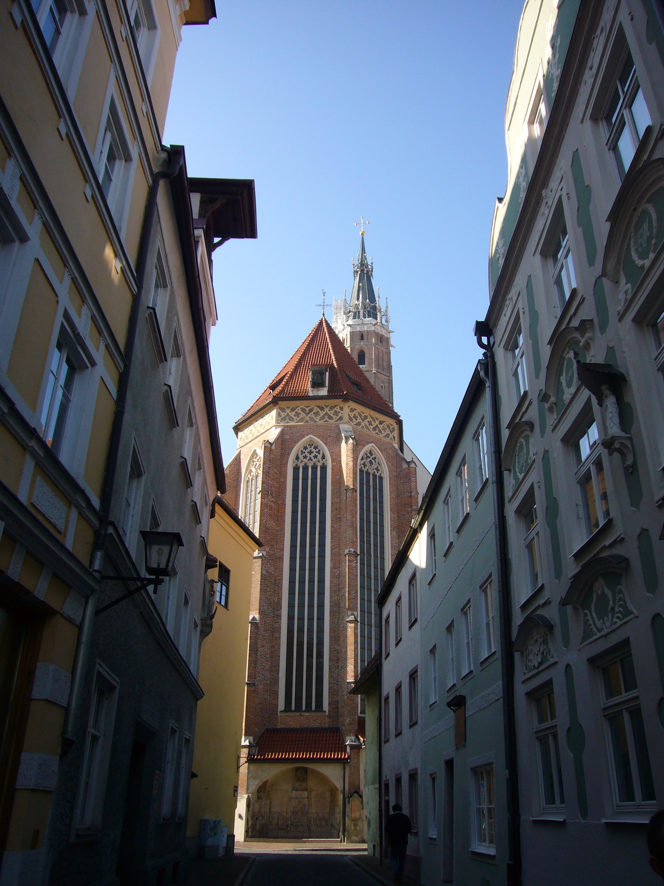 religion, church, no people, place of worship, window, nature, spirituality, day, 2K, sky, belief, architecture, low angle view, old town, spire, building, Phone HD Wallpaper