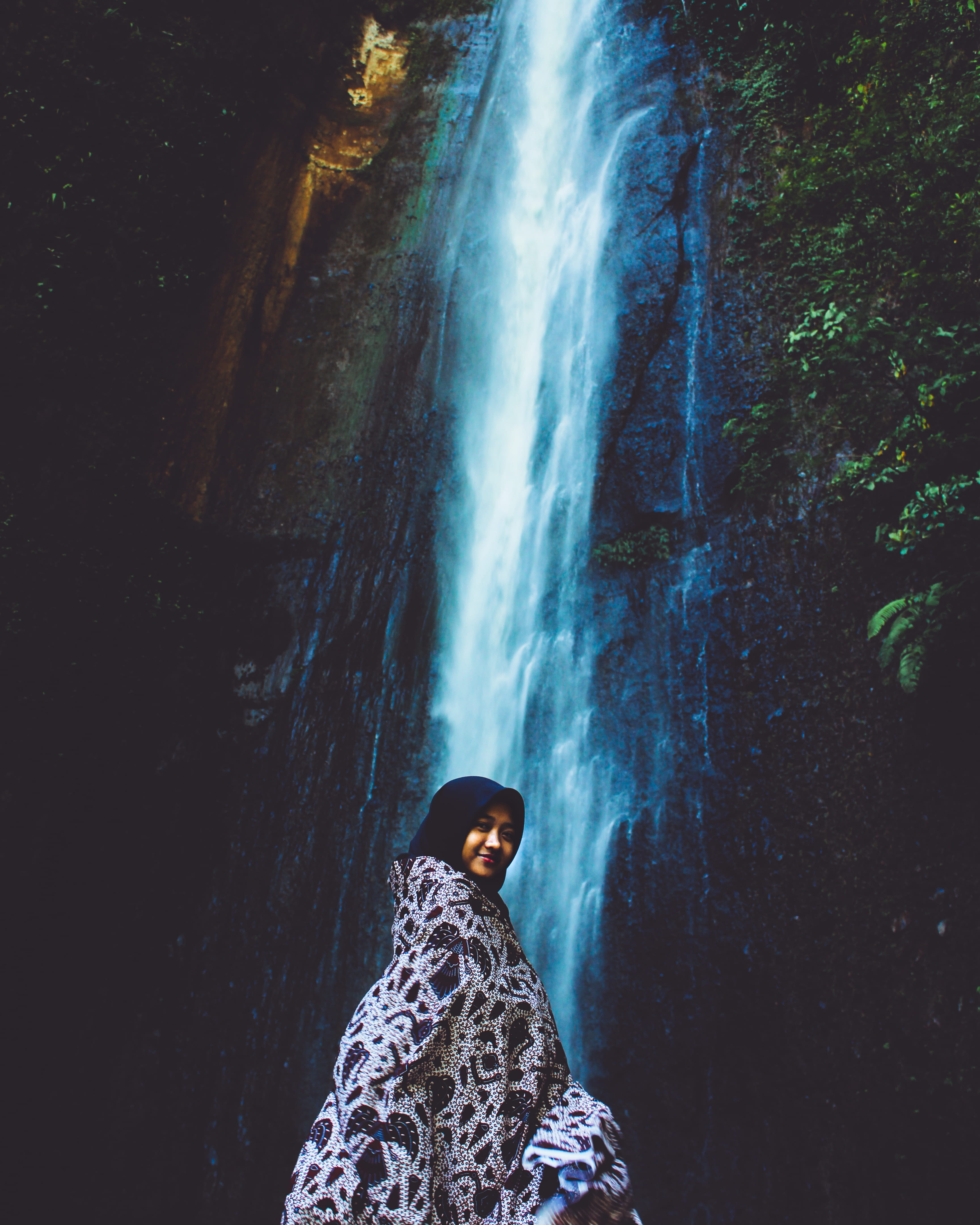 waterfalls, one person, three quarter length, day, standing, young adult, casual clothing, cascade, person, rock - object, waterfall, real people, woman, Phone HD Wallpaper