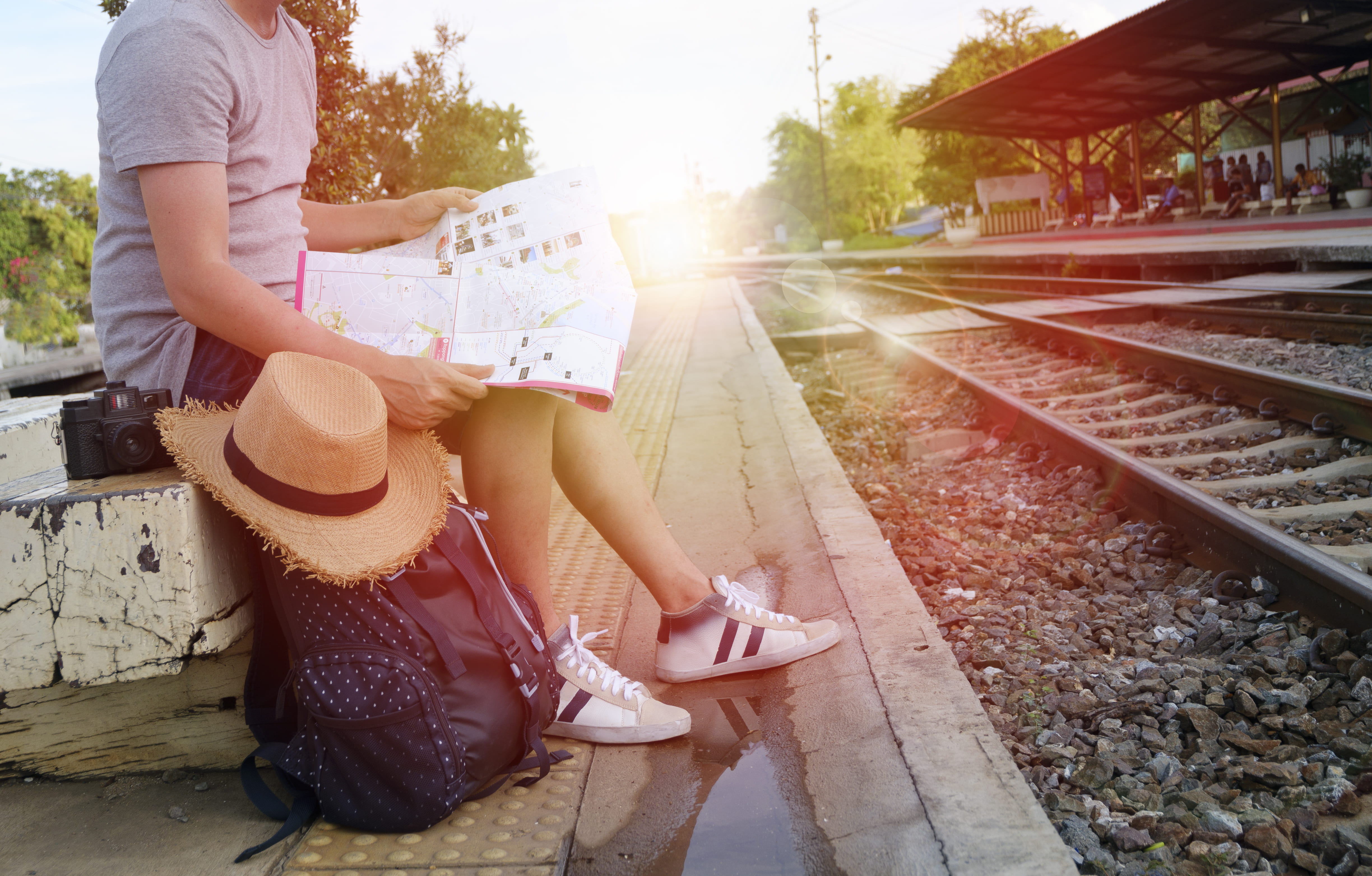 track, shoe, traveller, one person, sitting, real people, full length, shoes, station, 4K, train station, standing, women, low section, transportation system, HD Wallpaper