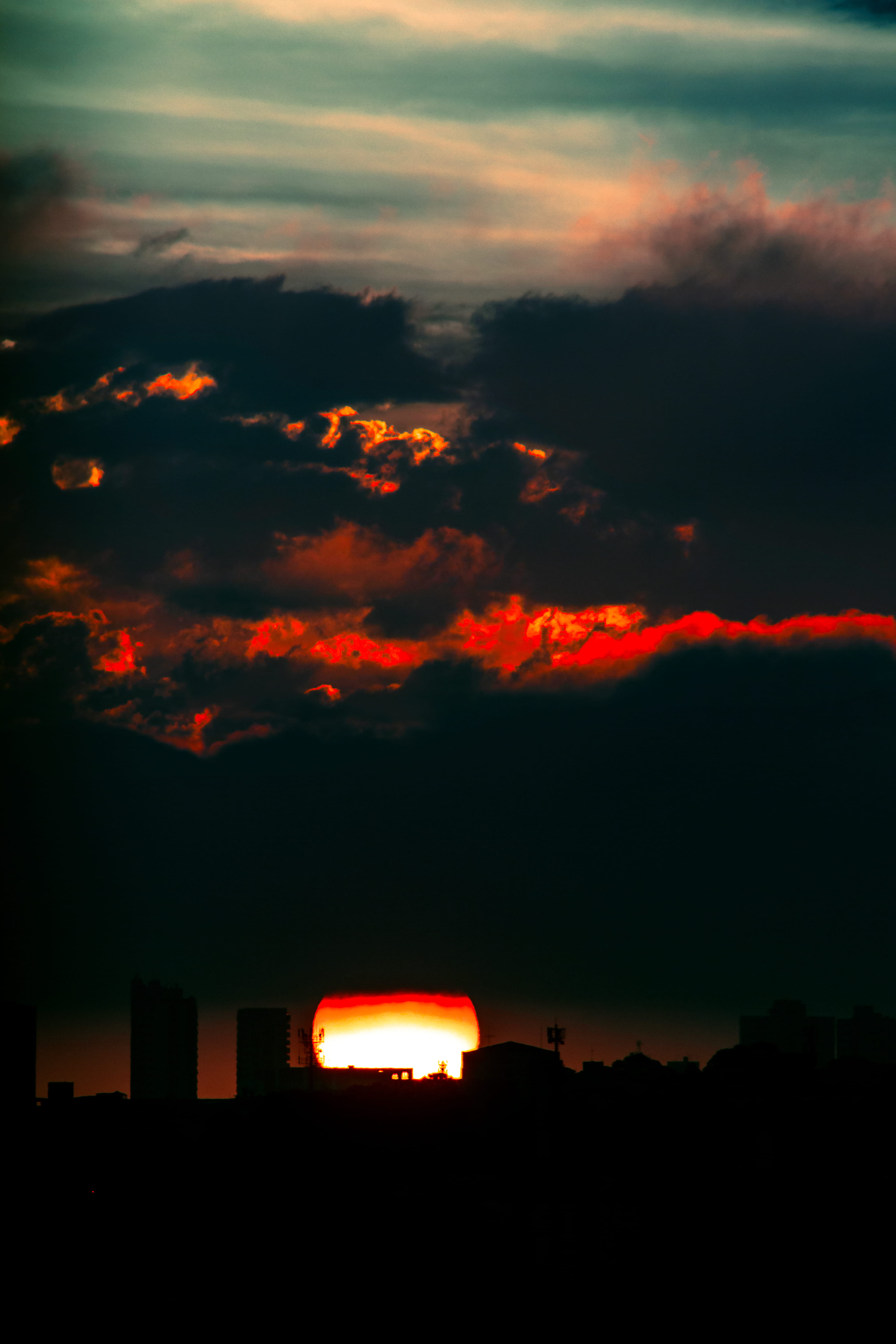 dramatic sky, architecture, skyporn, color, no people, downtown, silhouette, cloud, outdoors, scenics - nature, nature, environment, orange color, sunlight, Phone HD Wallpaper