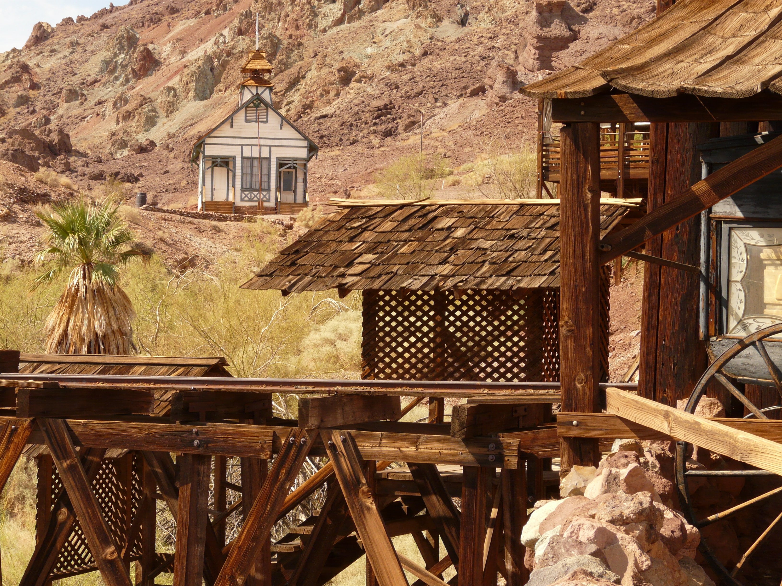 silver mining, residential district, sunlight, house, 2K, home, day, plant, no people, history, mojave desert, land, old, california, outdoors, roof, building exterior, HD Wallpaper