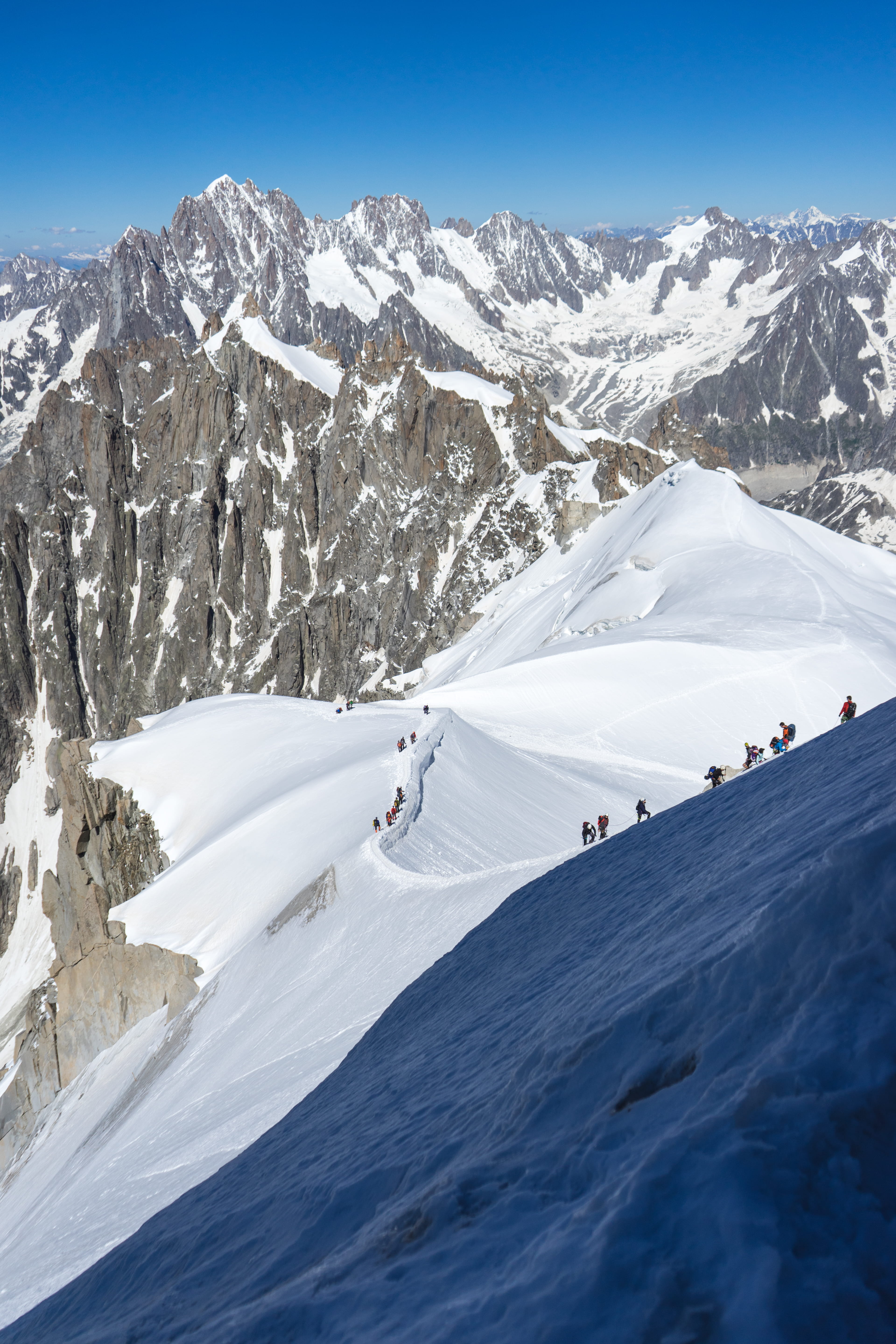 snowcapped mountain, cold, vacations, mountain, group of people, tranquil scene, 5K, people, day, backpack, mountain range, white color, nature, mont blanc, Phone HD Wallpaper