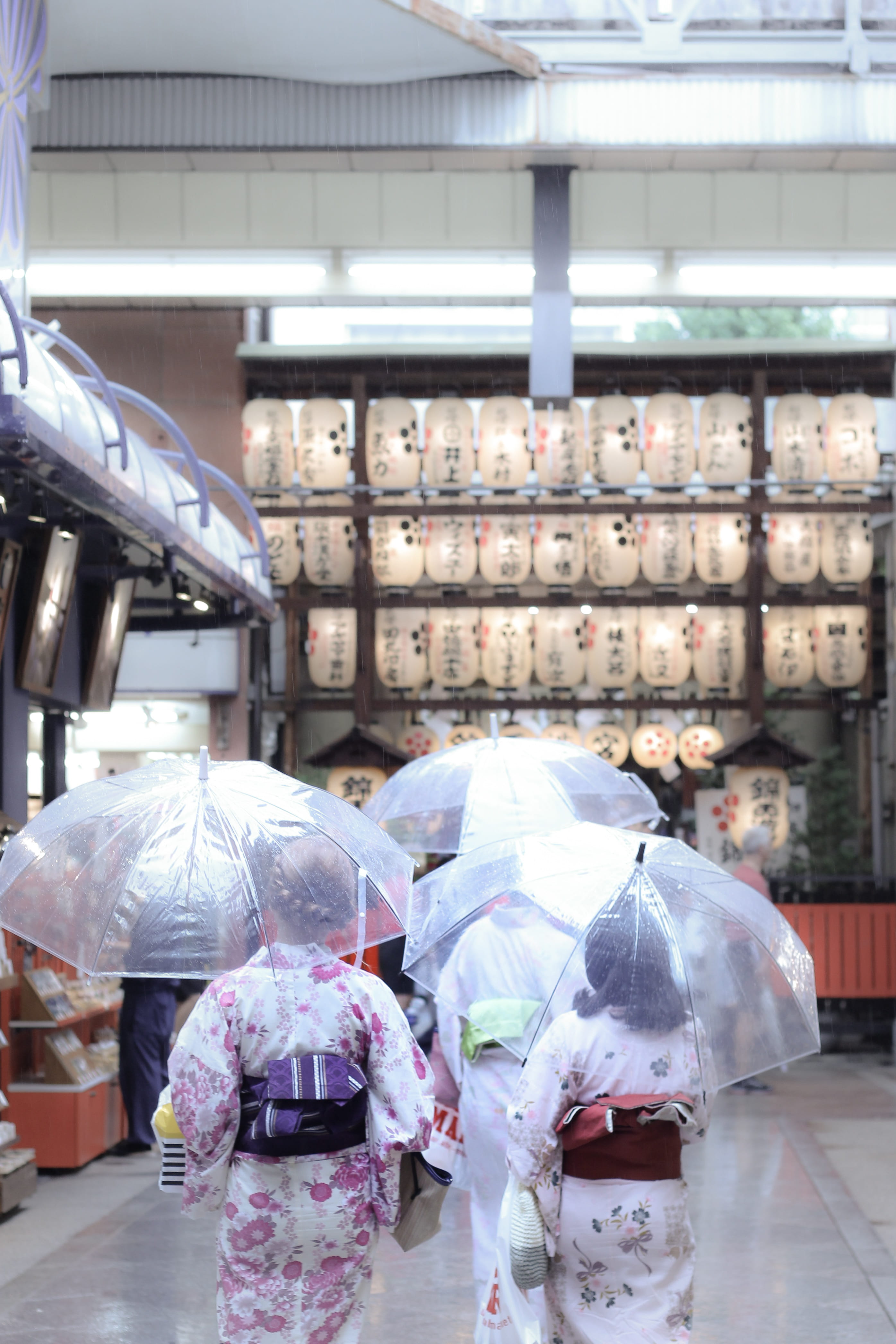 retail, nishiki market, japan, focus on foreground, large group of objects, architecture, weather, 4K, for sale, polythene, security, japanese, business, Phone HD Wallpaper