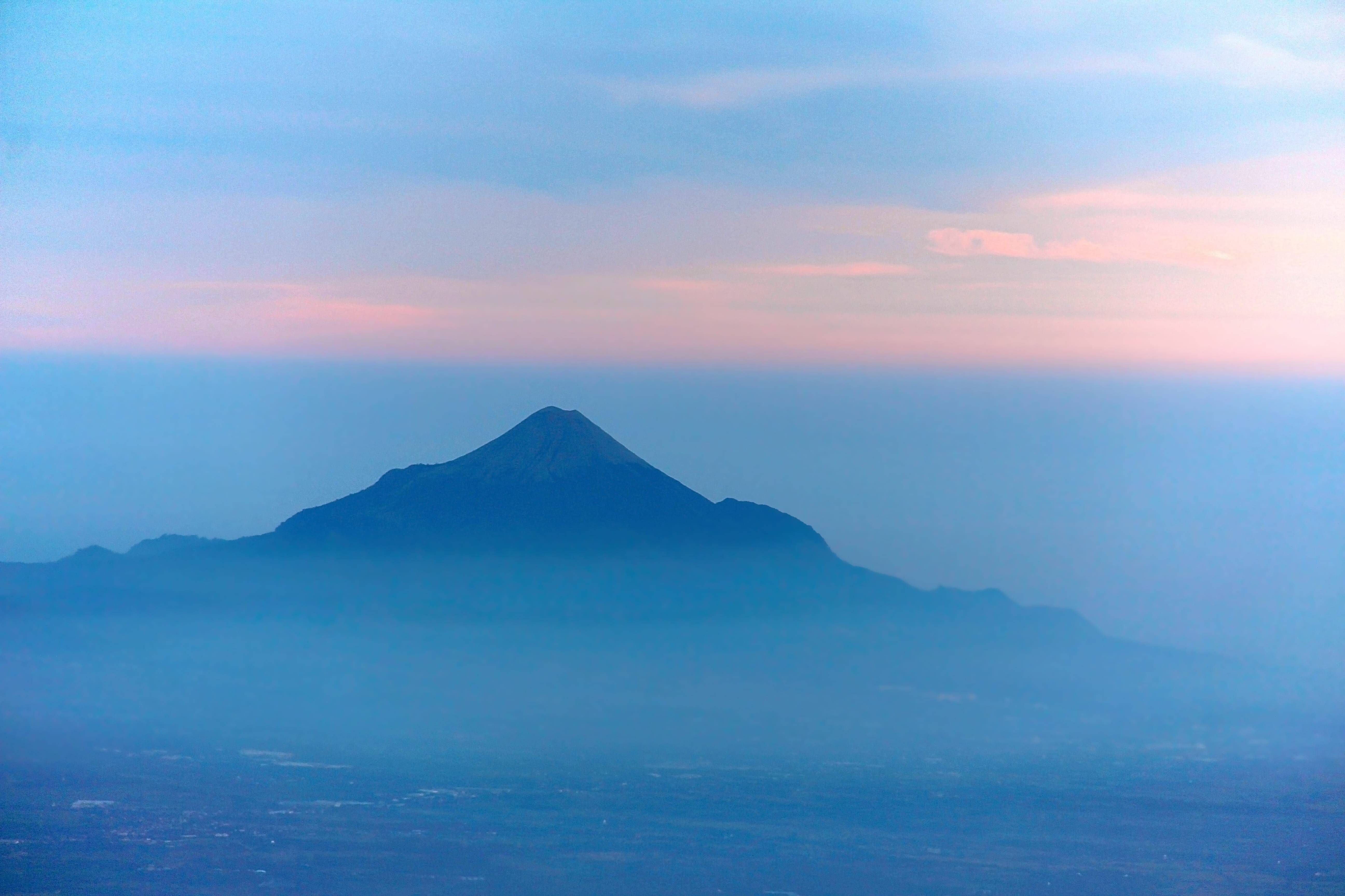 nature, cloudscape, volcano, no people, idyllic, beauty in nature, outdoors, sky, mount bromo, mountain, 5K, mountain peak, non-urban scene, waterfront, HD Wallpaper