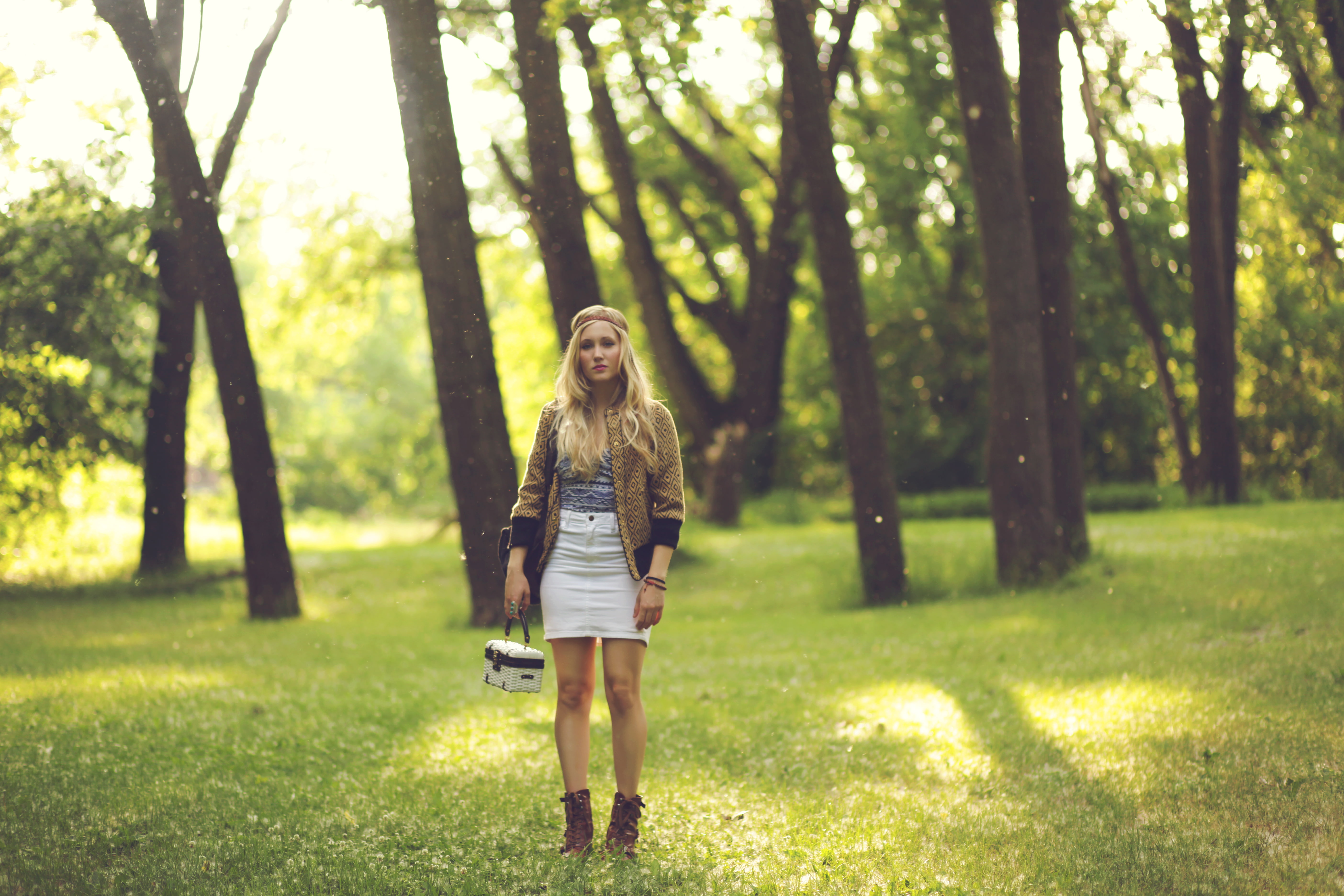 tree, brown, NATURE, MATTIE KRALL, GIRL, forest, casual clothing, sunlight, blond hair, grass, hair, PARK, full length, LOOK, portrait, hairstyle, smiling, HD Wallpaper