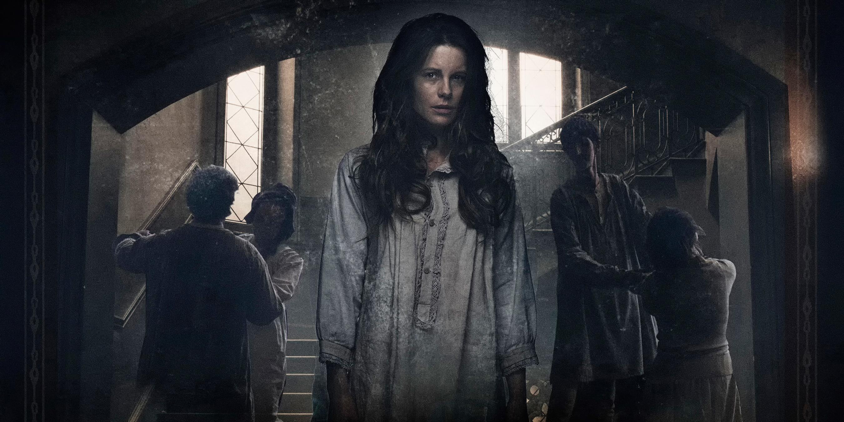 eliza, 2K, white, graves, nightwear, 2014, beckinsale, kate, long, sleeve, kate beckinsale, eliza graves, HD Wallpaper