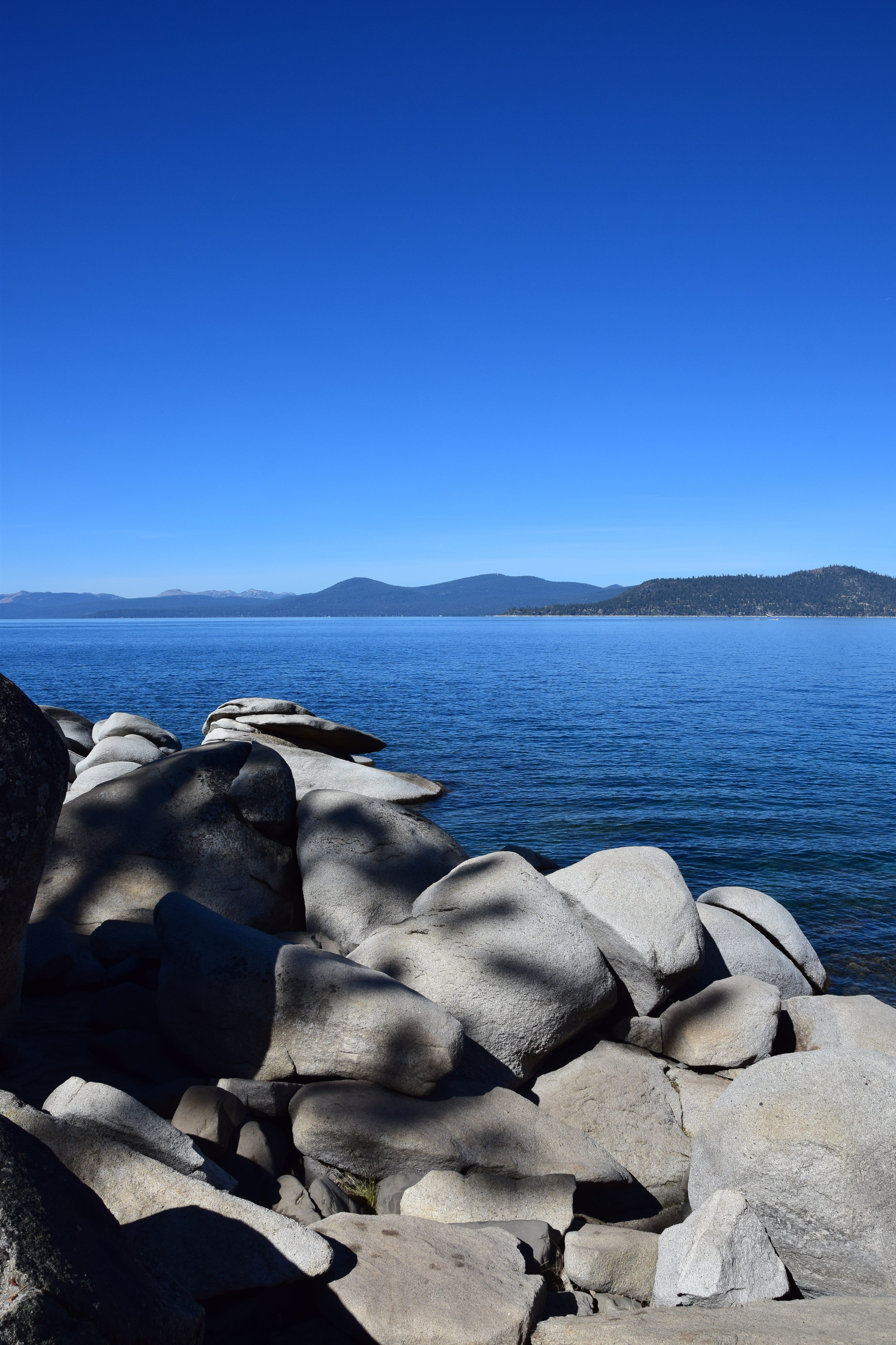 5K, tranquility, idyllic, lake tahoe, rock, sea, beauty in nature, california, blue, tranquil scene, non-urban scene, no people, lake, landscape, day, Phone HD Wallpaper