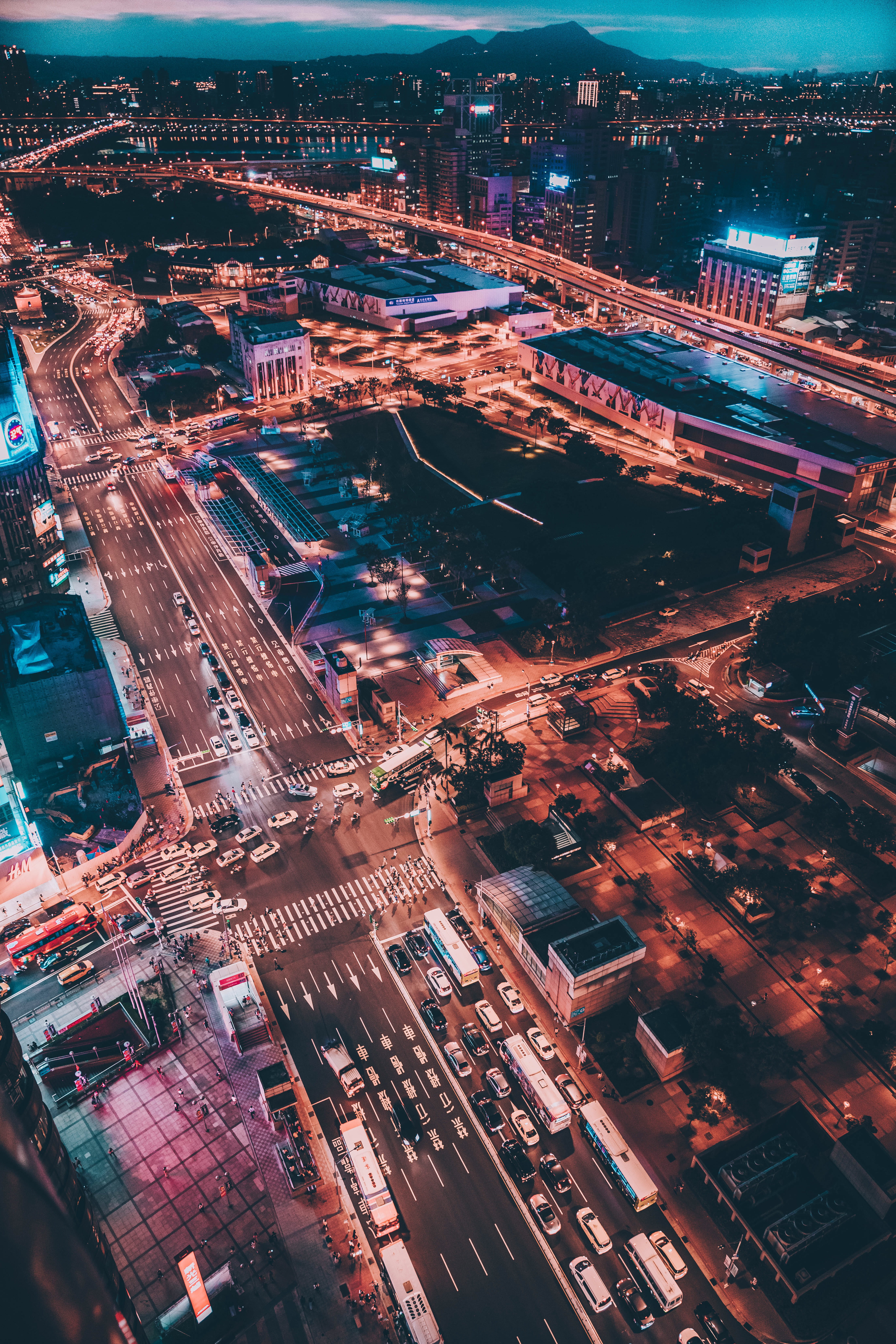 high angle view, light, illuminated, nighttime, building, citylife, lifestyle, city, built structure, urban, residential district, cityscape, Phone HD Wallpaper