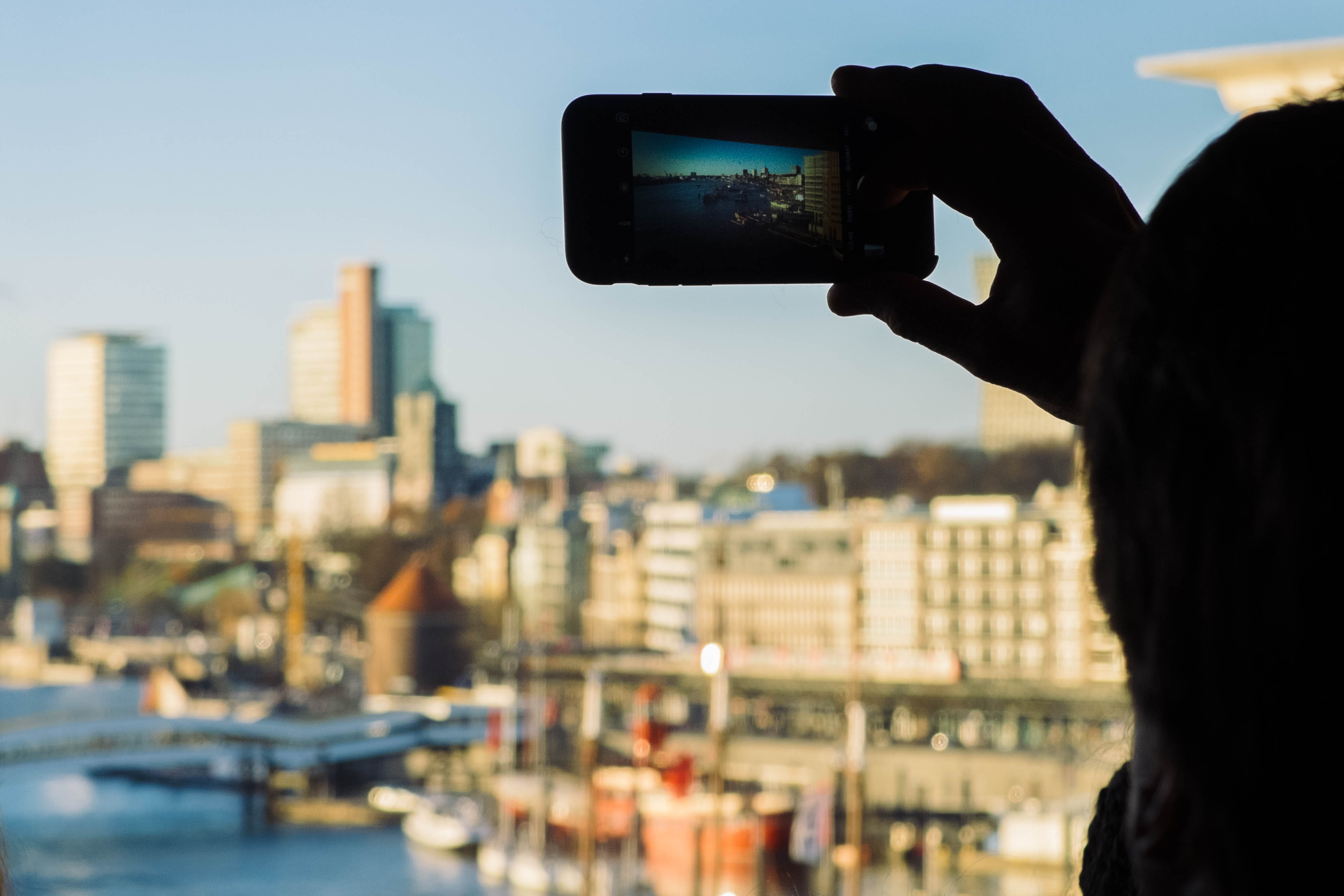 hamburg, portable information device, built structure, human body part, photo messaging, buildings, smart phone, photo, city, activity, photography themes, HD Wallpaper