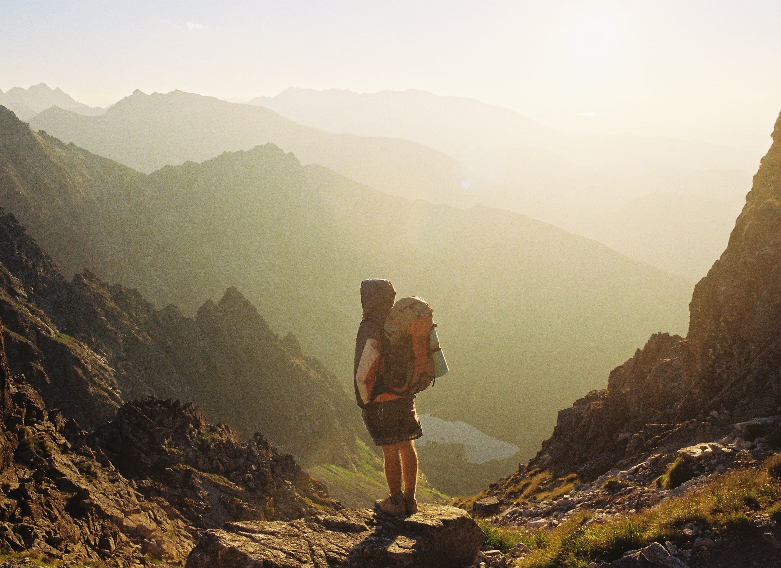 climber, nature, real people, rock, standing, adventure, daytime, scenics - nature, near, sunlight, beauty in nature, one person, outdoors, mountain range, HD Wallpaper