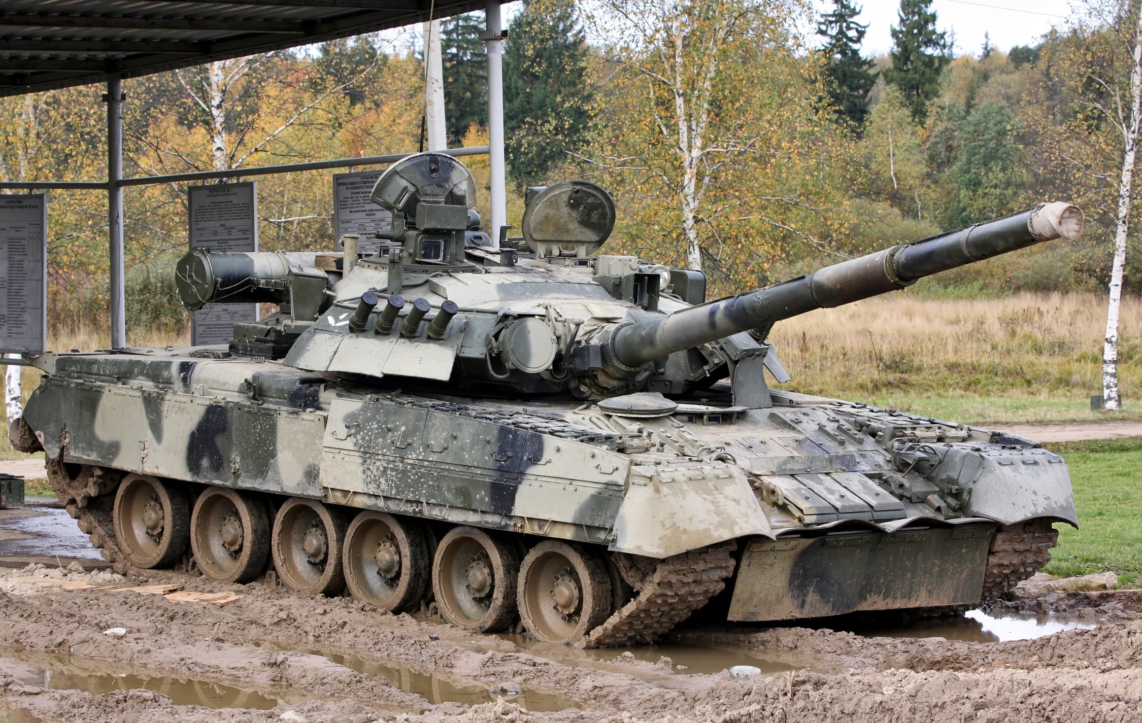 renault, day, Russia, armored Vehicle, T-80 UD, land, war, army, beige, outdoors, transportation, beauty, tree, tank, weapon, history, gun, battle, 1080P, HD Wallpaper