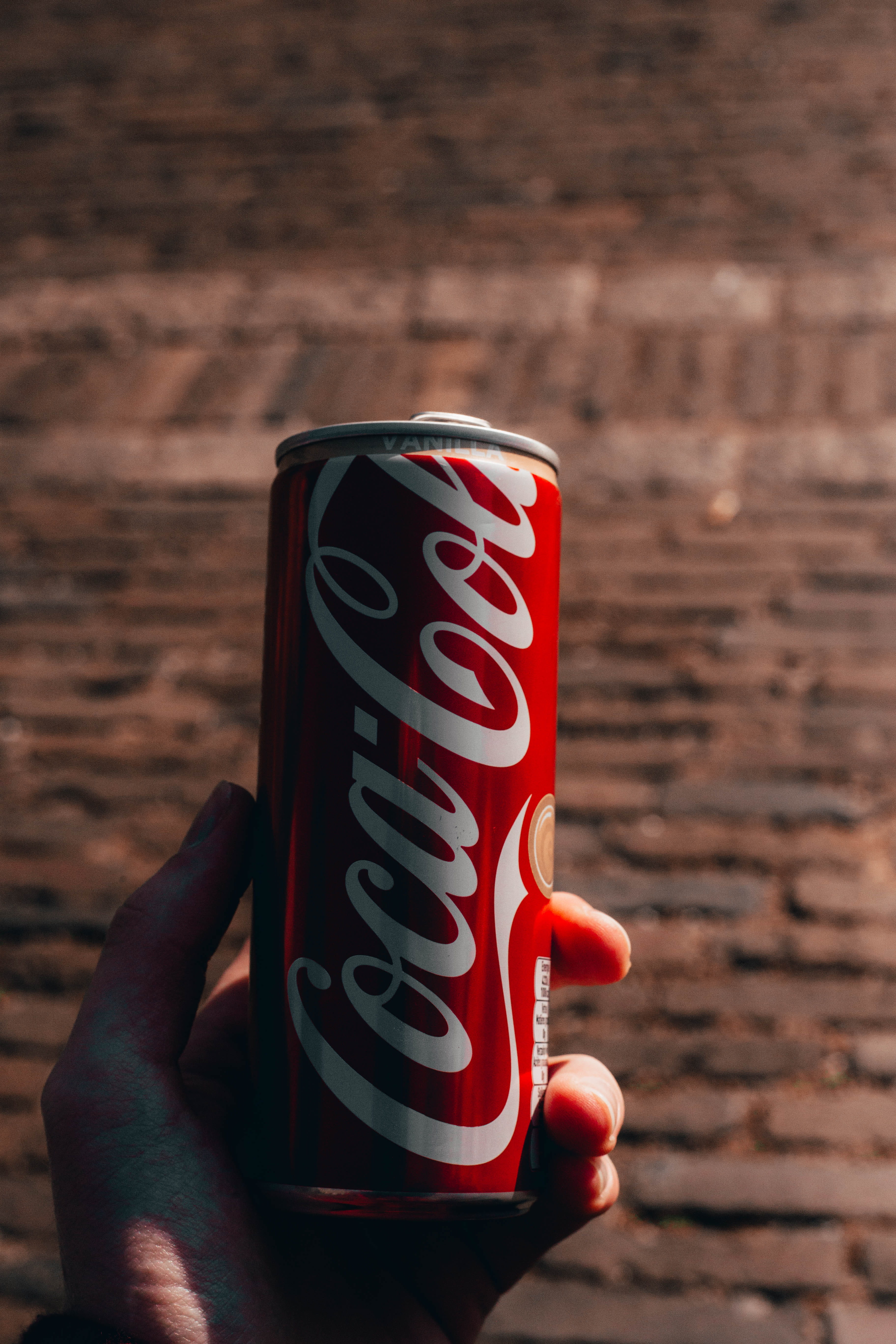 body part, day, real people, person, one person, coke, unrecognizable person, message, 5K, close-up, aluminium, focus on foreground, can, human body part, Phone HD Wallpaper
