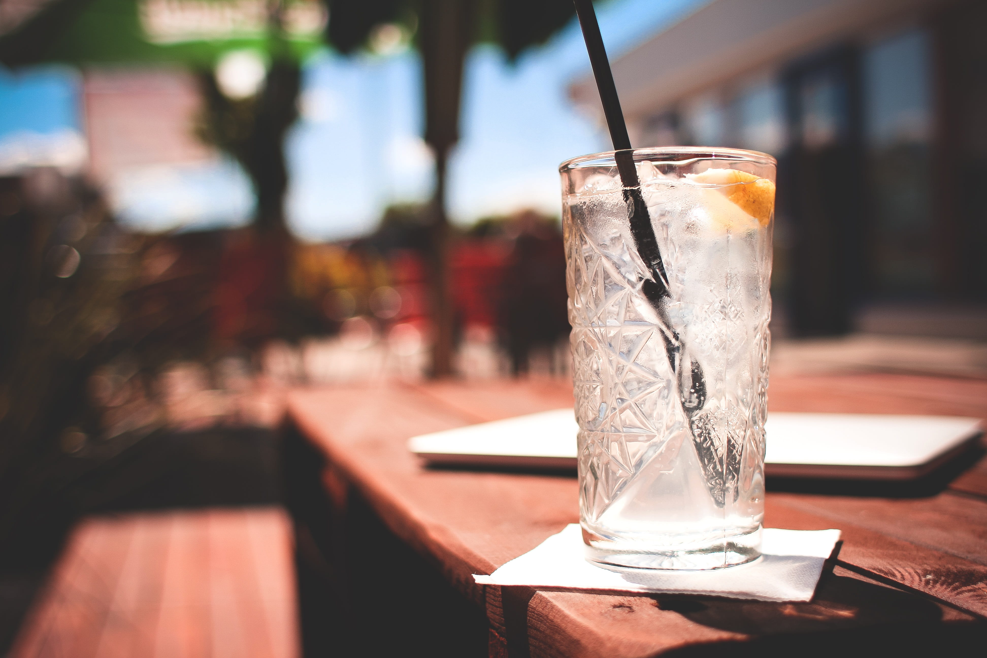 fresh, ice cube, glass, drinking straw, cold, food, outdoors, still life, food and drink, cocktail, sunlight, wood - material, cup, lemon, apple, glass - material, HD Wallpaper