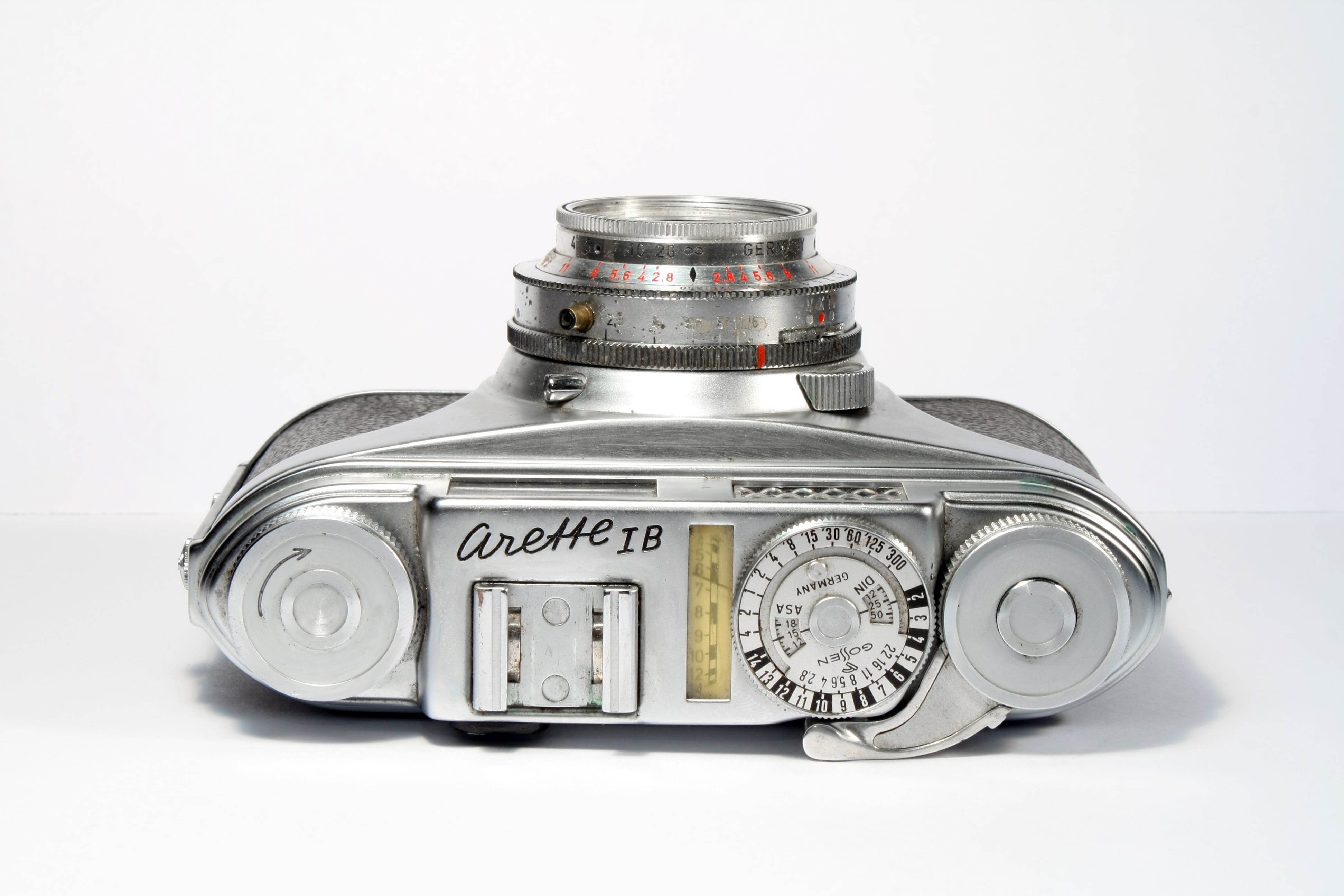 foto, classic, old camera, photo, number, metal, finance, silver colored, indoors, silver - metal, still life, no people, vintage, old, studio shot, white background, HD Wallpaper