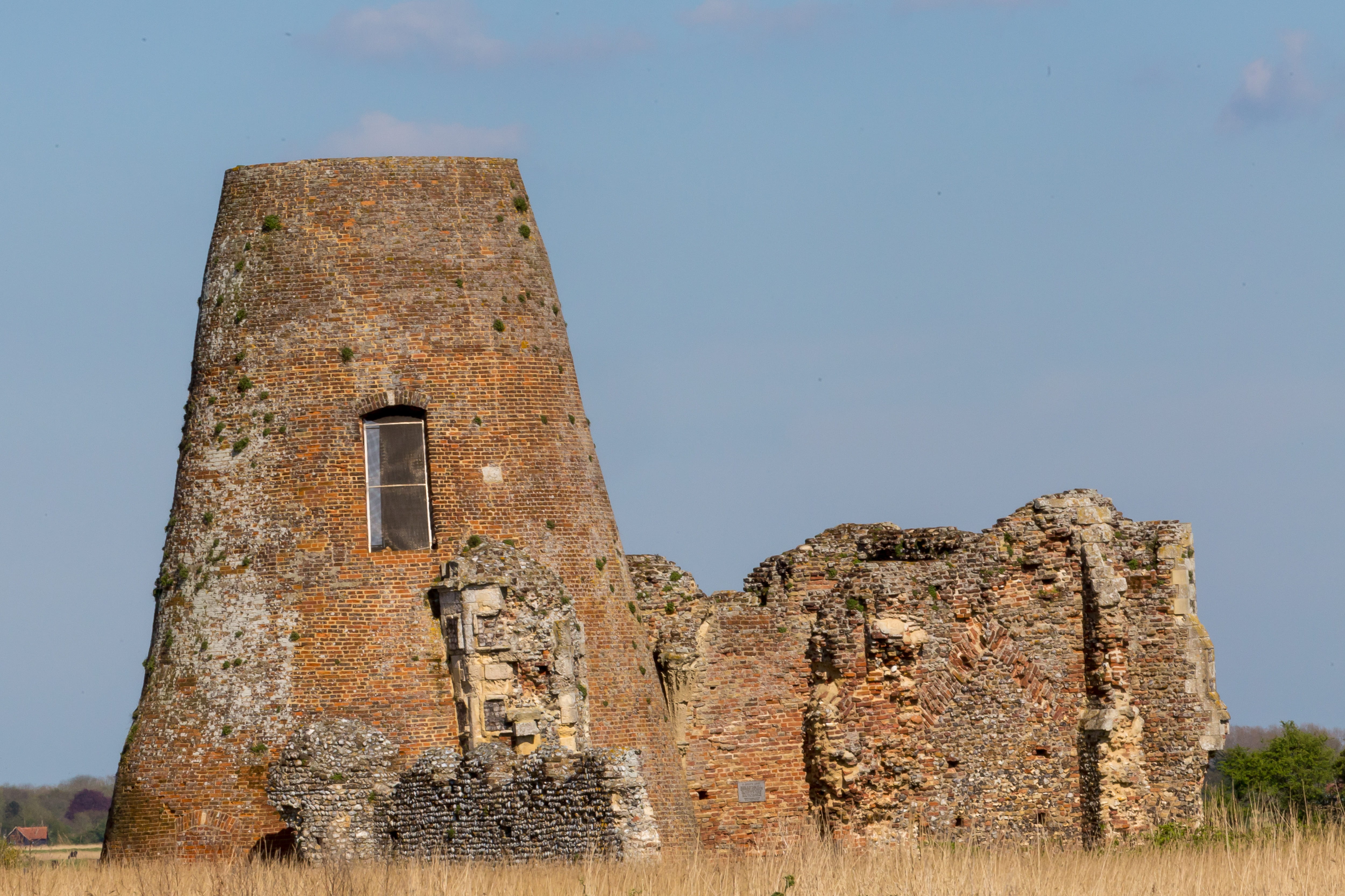 ruined, wall, nature, south walsham, castle, brown, tourism, way, outdoors, day, arch, clear sky, fort, structure, building exterior, road, abandoned, arched, HD Wallpaper