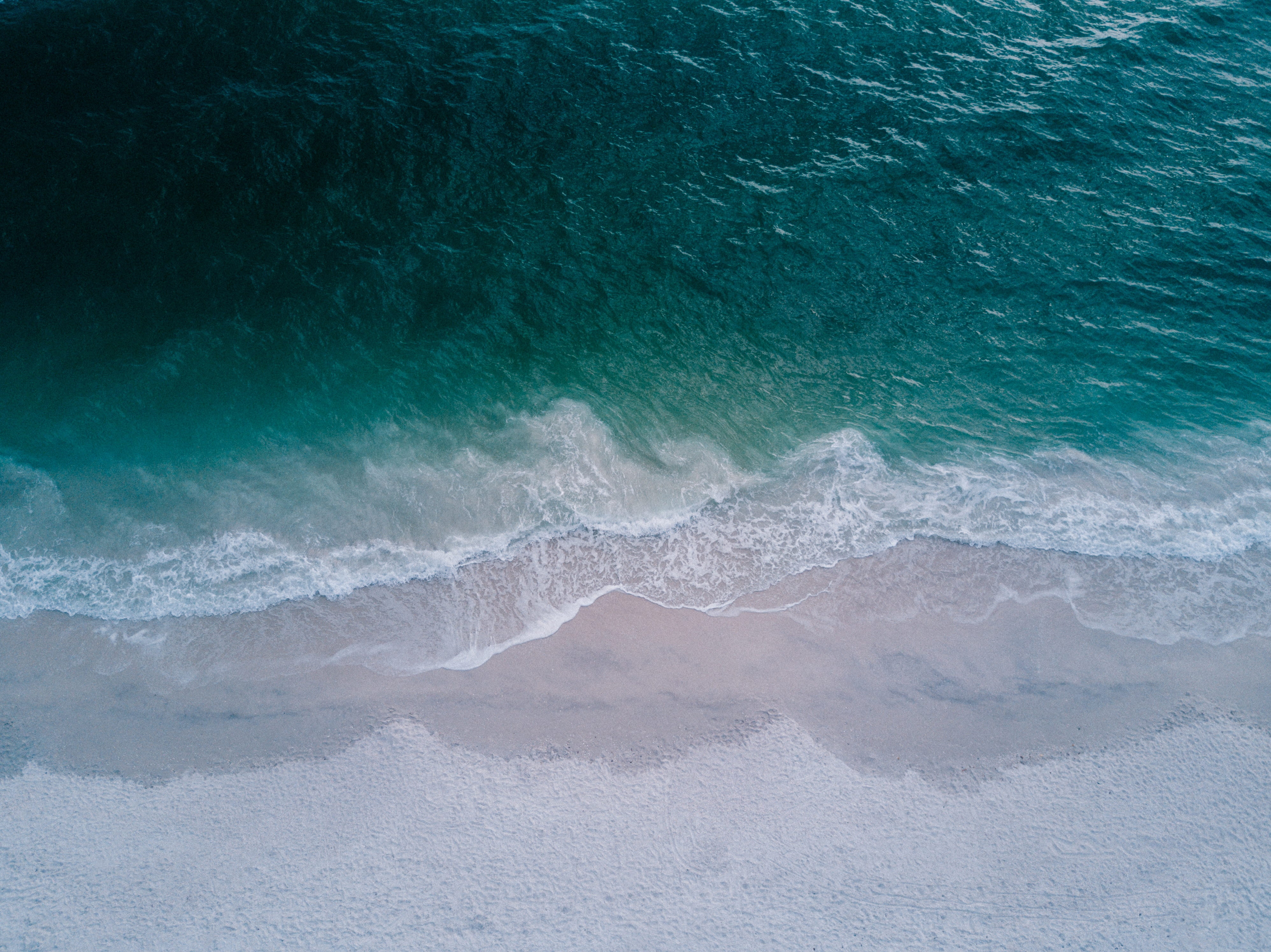 relax, high angle view, beach, beauty in nature, ocean, sport, water, landscape, motion, wafe, day, no people, power in nature, seashore, beside, sand, HD Wallpaper