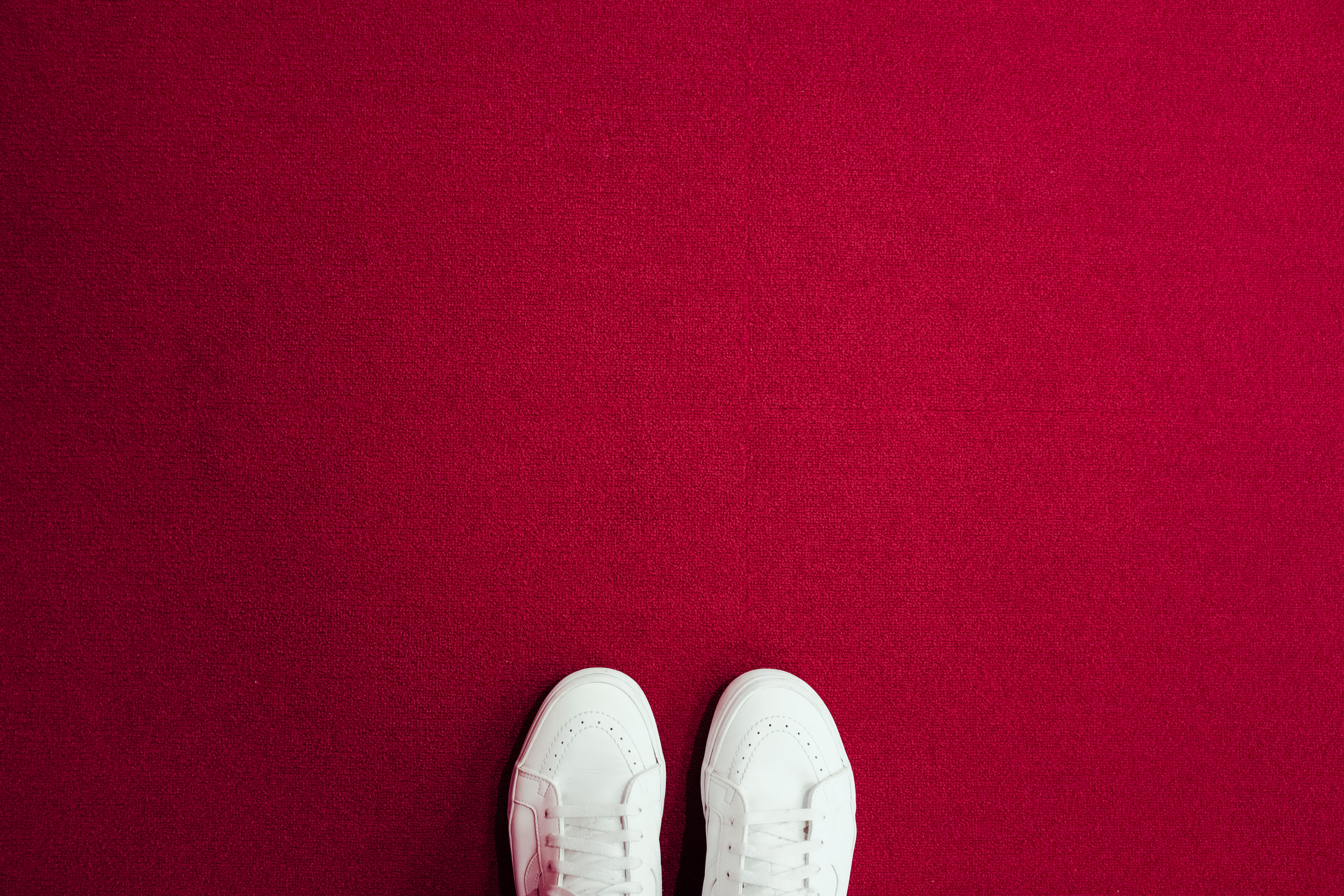 shoe, carpet - decor, lifestyles, one person, jeans, human foot, high angle view, unrecognizable person, 5K, lace, human limb, white, red, shoes, human body part, HD Wallpaper