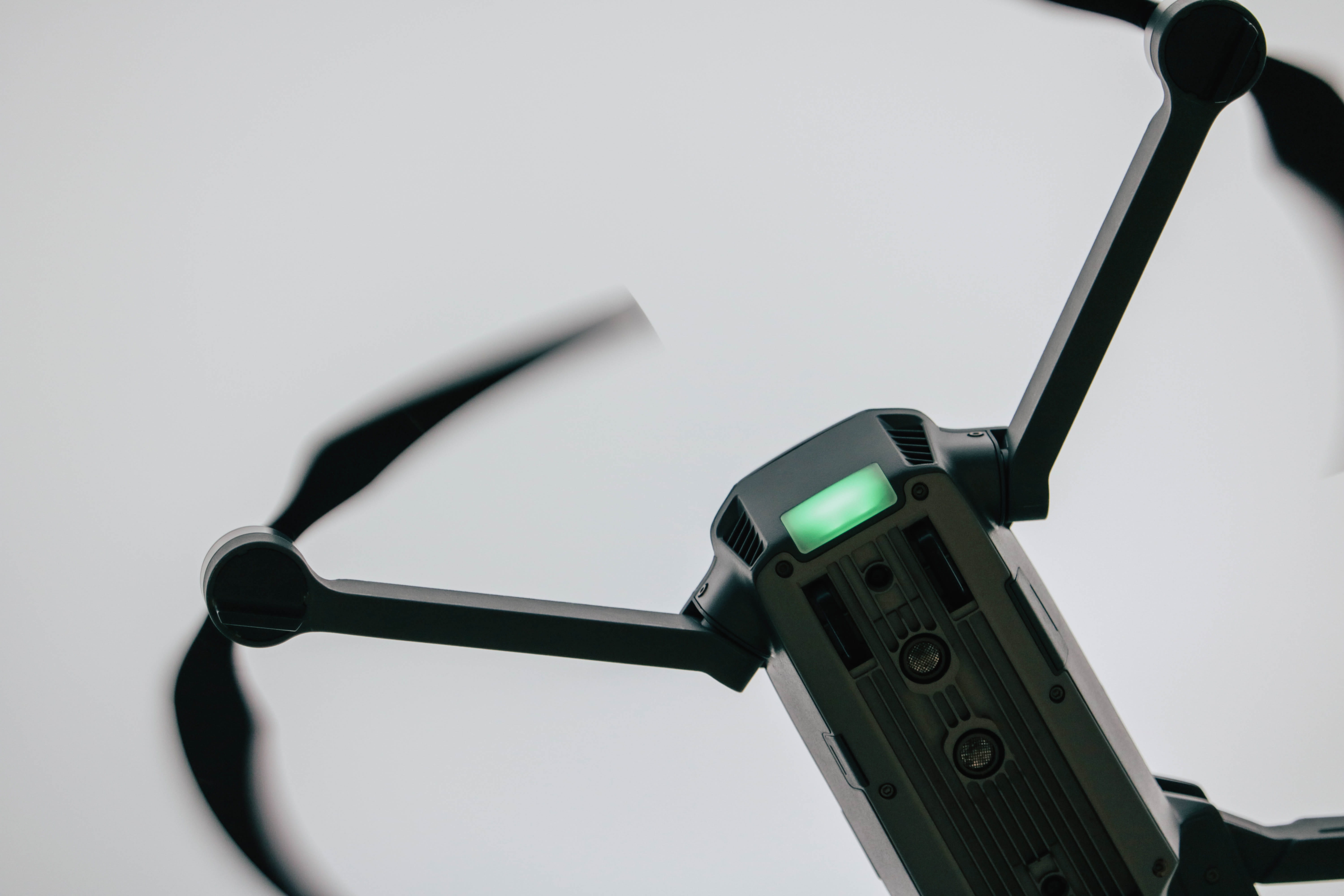 quadcopter, dji, tech, copter, indoors, drone, propeller, photography, close-up, no people, fuel and power generation, alternative energy, sky, studio shot, HD Wallpaper