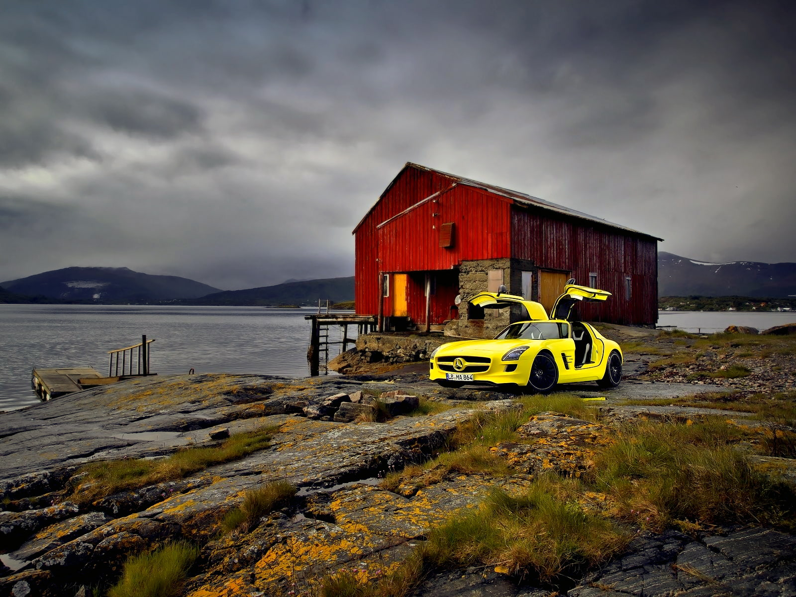 mercedes, barn, cars, sls, 720P, amg, lake, gullwing, hd, HD Wallpaper