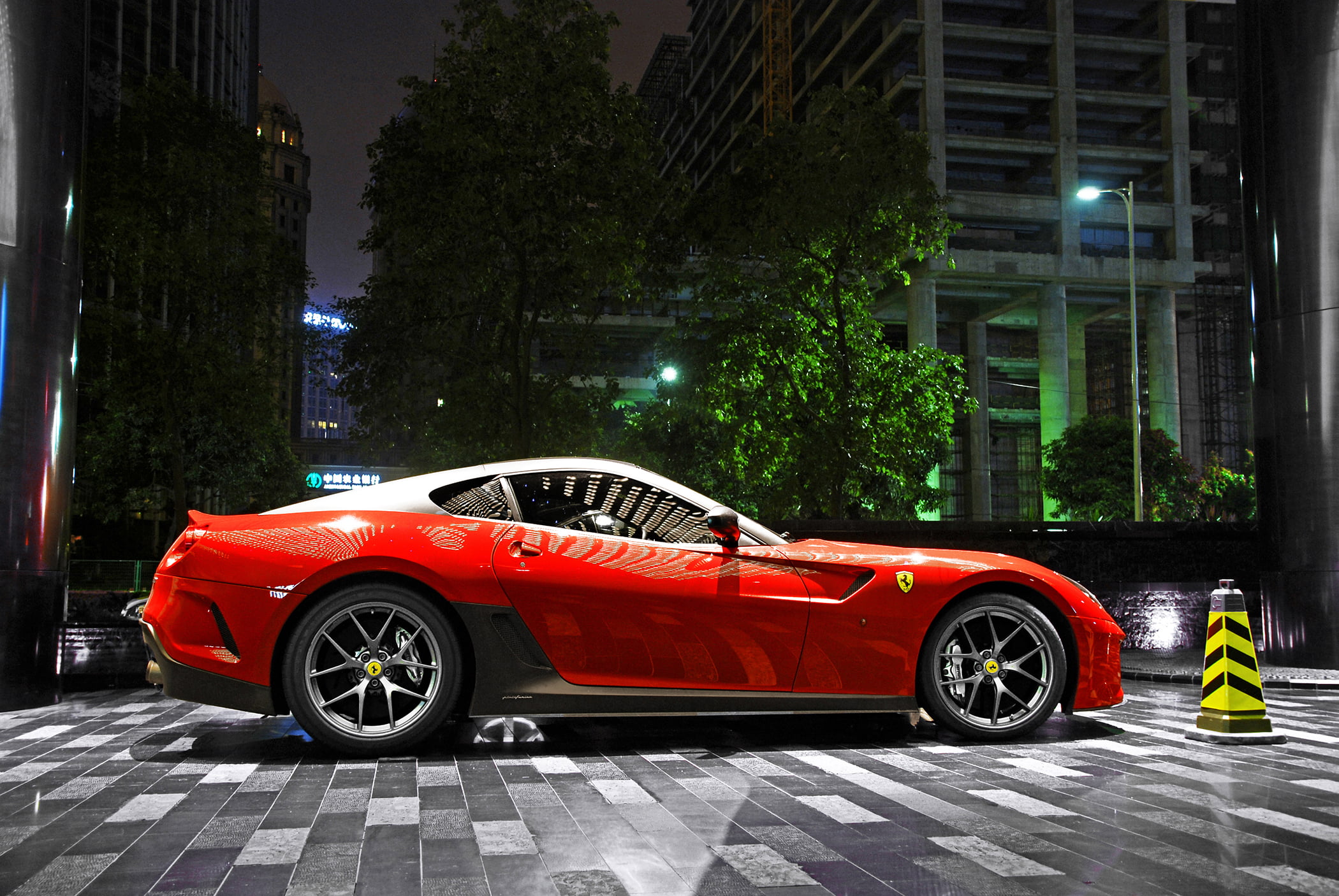 reflection, tree, design, luxury, supercar, coupe, new, expense, 599, parking, built structure, editorial, light, no People, fuel and Power Generation, HD Wallpaper