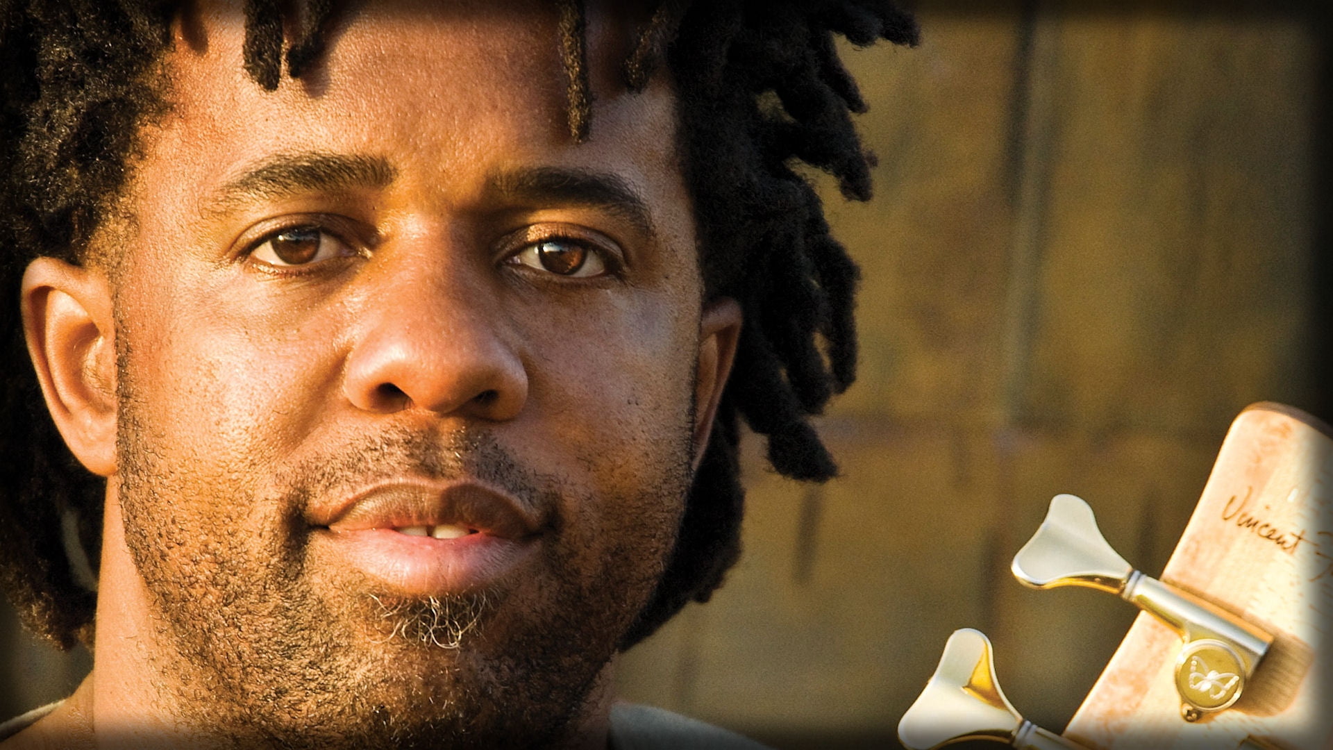 one Person, focus on foreground, body part, beauty, smiling, victor wooten, lifestyles, adult, young men, color Image, 1080P, headshot, portrait, head And Shoulders, HD Wallpaper