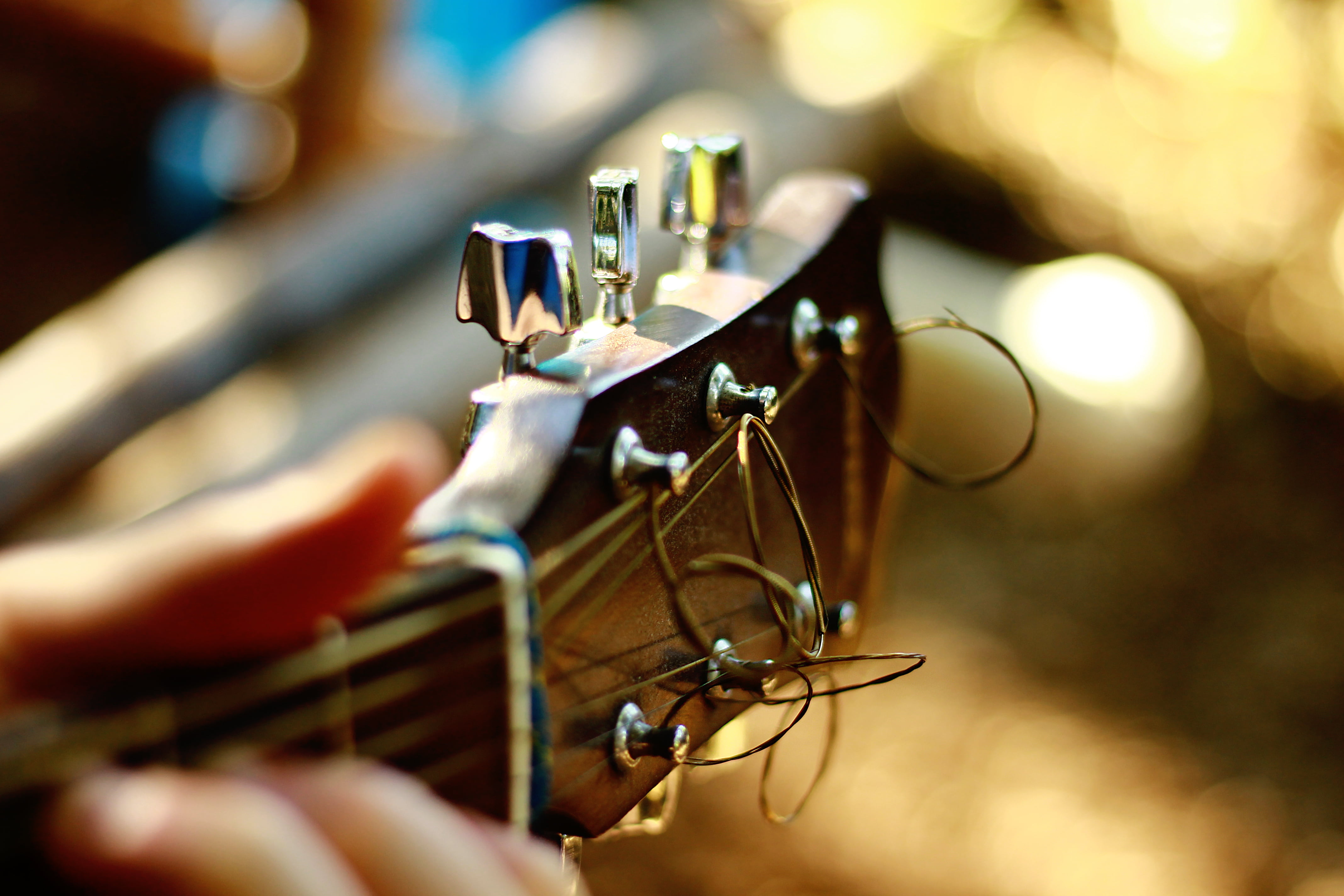 men, brown, equipment, performance, human Hand, selective Focus, stage, industry, no people, input device, microphone, audio equipment, guitar, musical equipment, HD Wallpaper