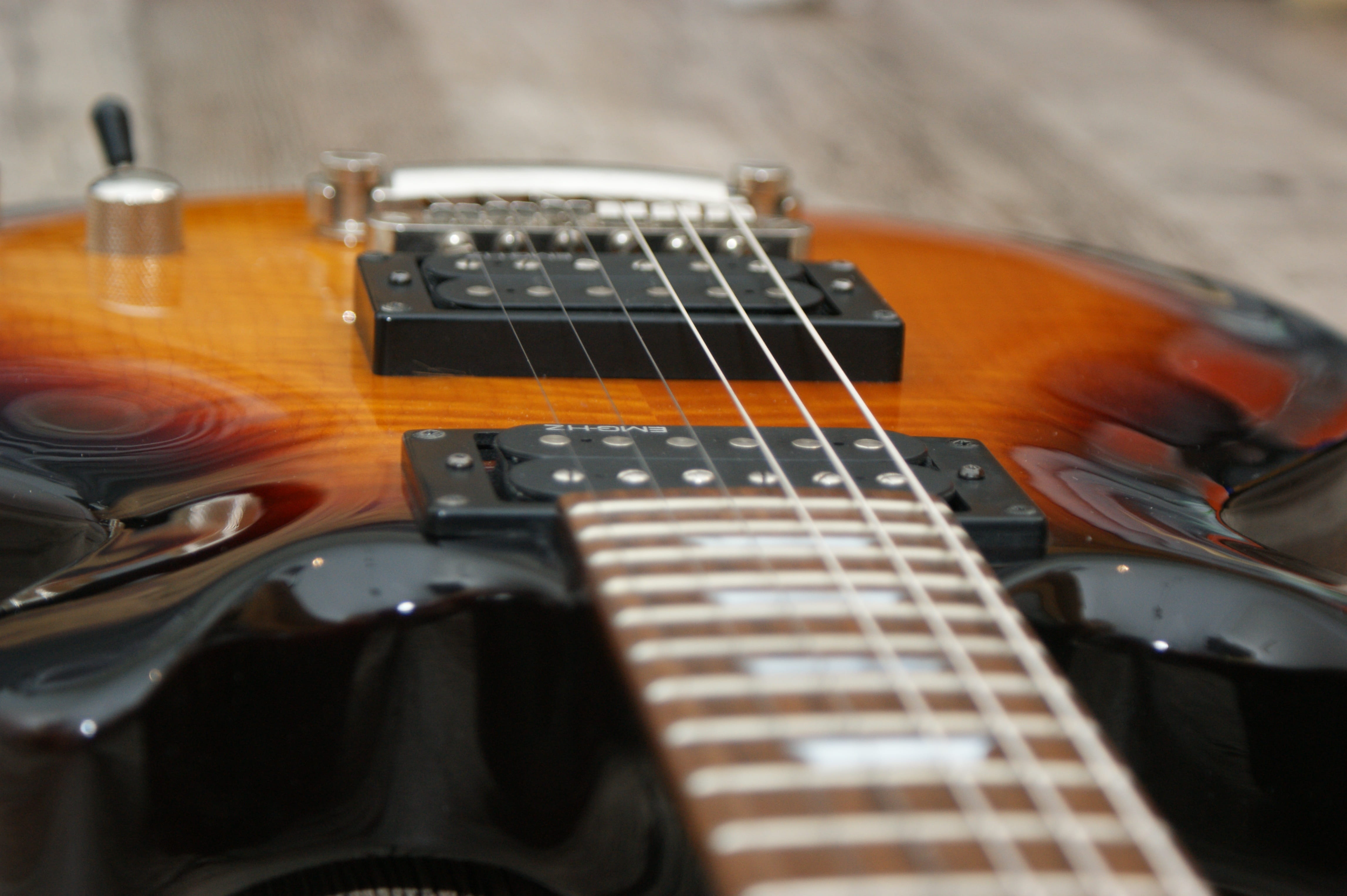 close up, violin, wood - material, musical equipment, red, musical instrument string, musical instrument, saddle, string, string instrument, studio shot, HD Wallpaper