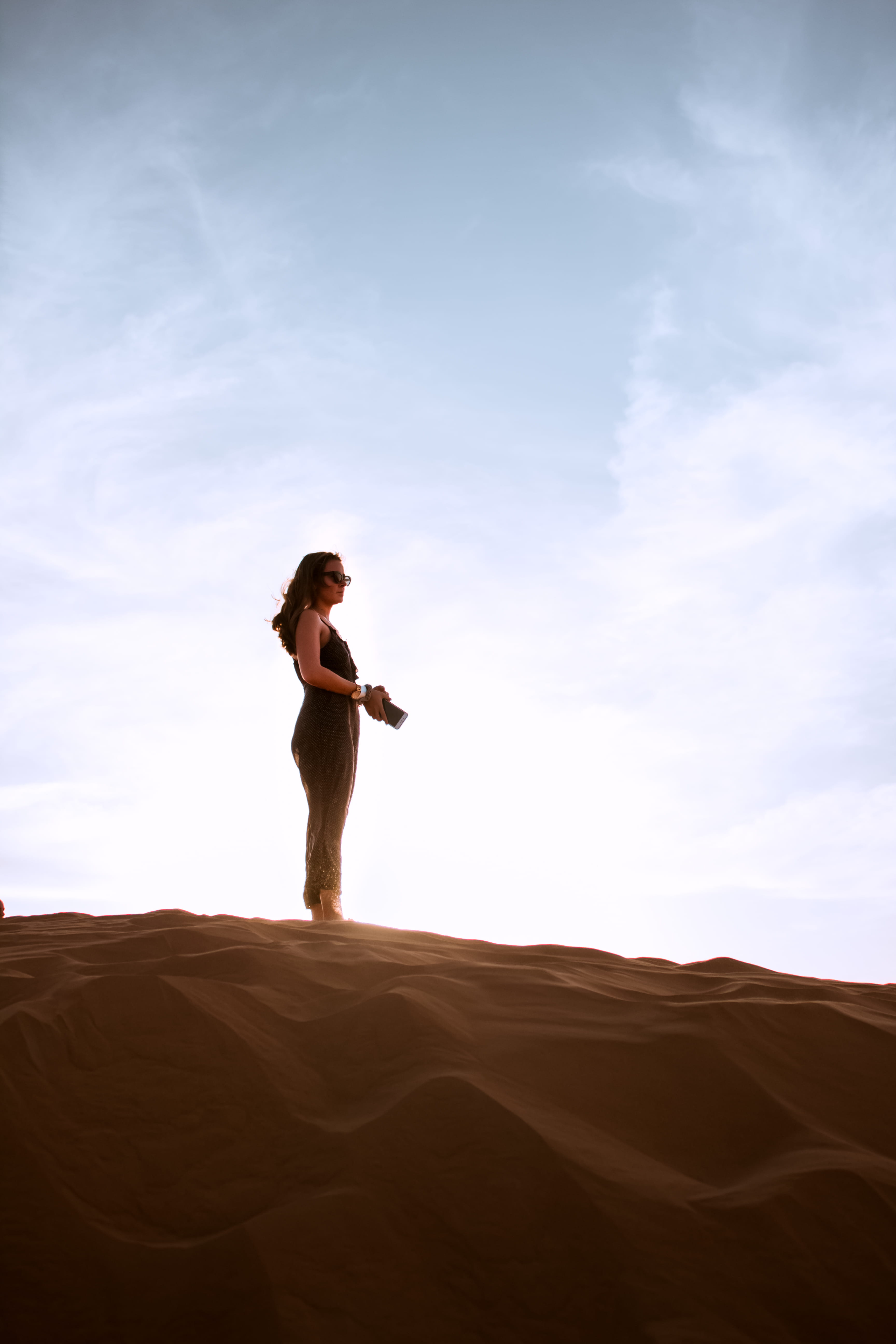sport, full length, one person, working out, arid climate, silhouette, outdoors, soil, beauty in nature, environment, finger, adventure, lifestyles, adult, Phone HD Wallpaper