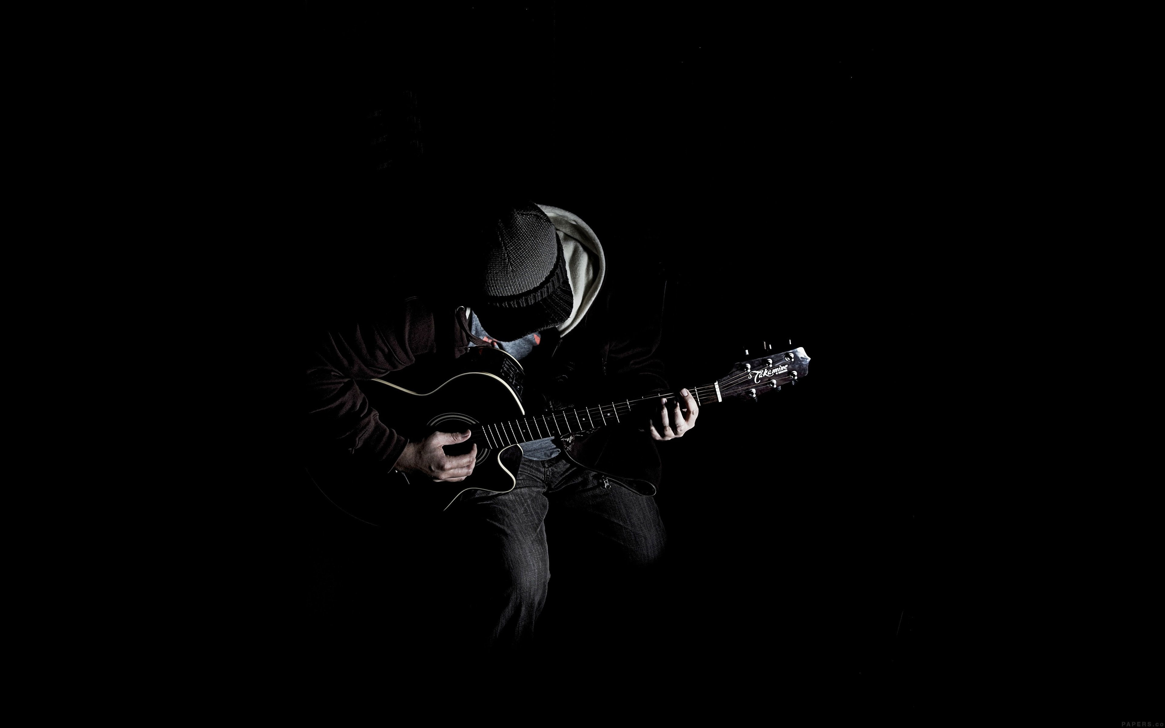 black background, holding, musical equipment, music, copy space, plucking an instrument, 4K, artist, string instrument, young adult, musical instrument, HD Wallpaper