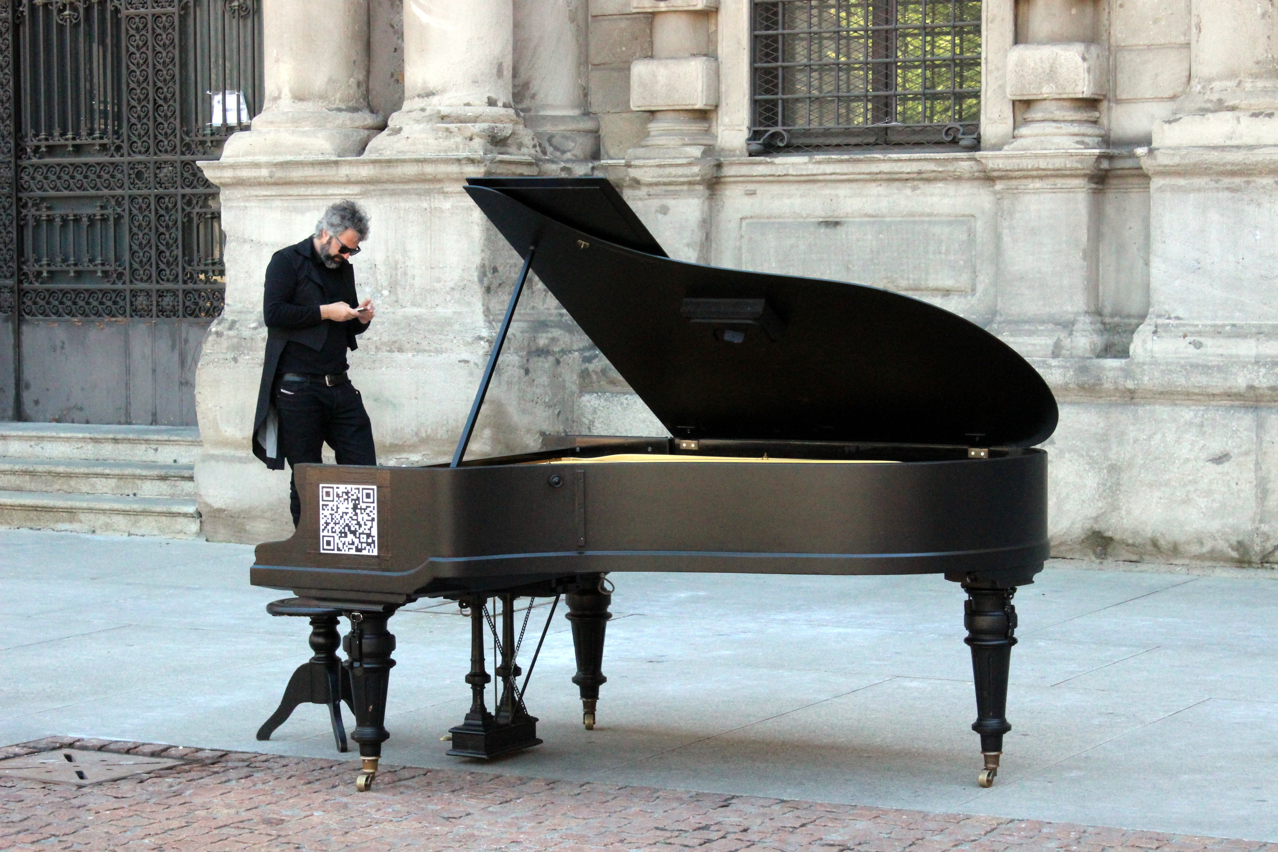 males, full length, standing, music, building, 5K, skill, arts culture and entertainment, artist, adult, piano key, plan, architecture, day, men, performance, HD Wallpaper