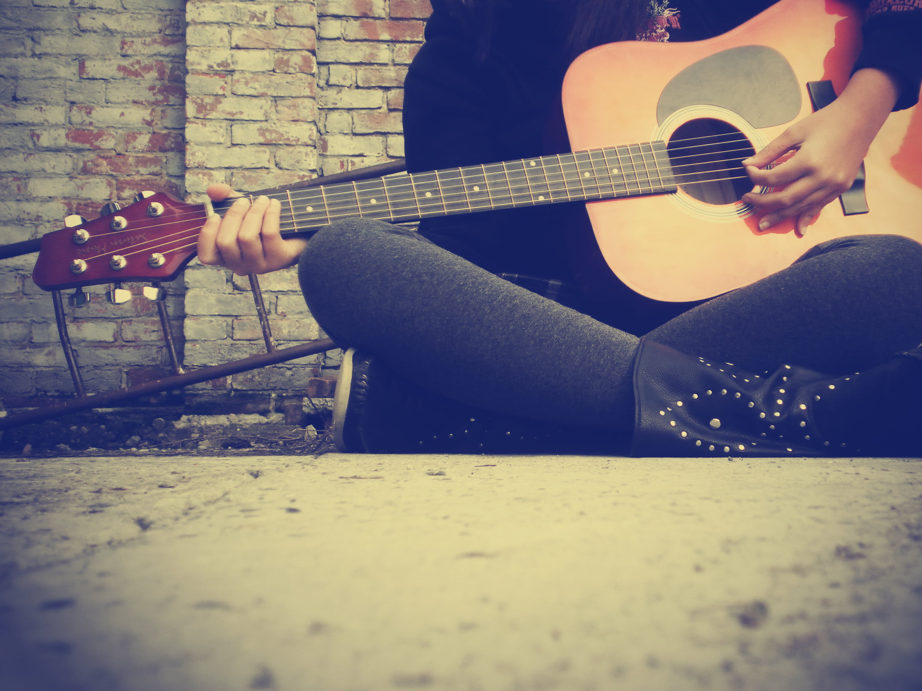 men, performer, leisure activity, people, hobbies, strings, musical Instrument String, playing, 2K, country and Western Music, adult, acoustic Guitar, HD Wallpaper