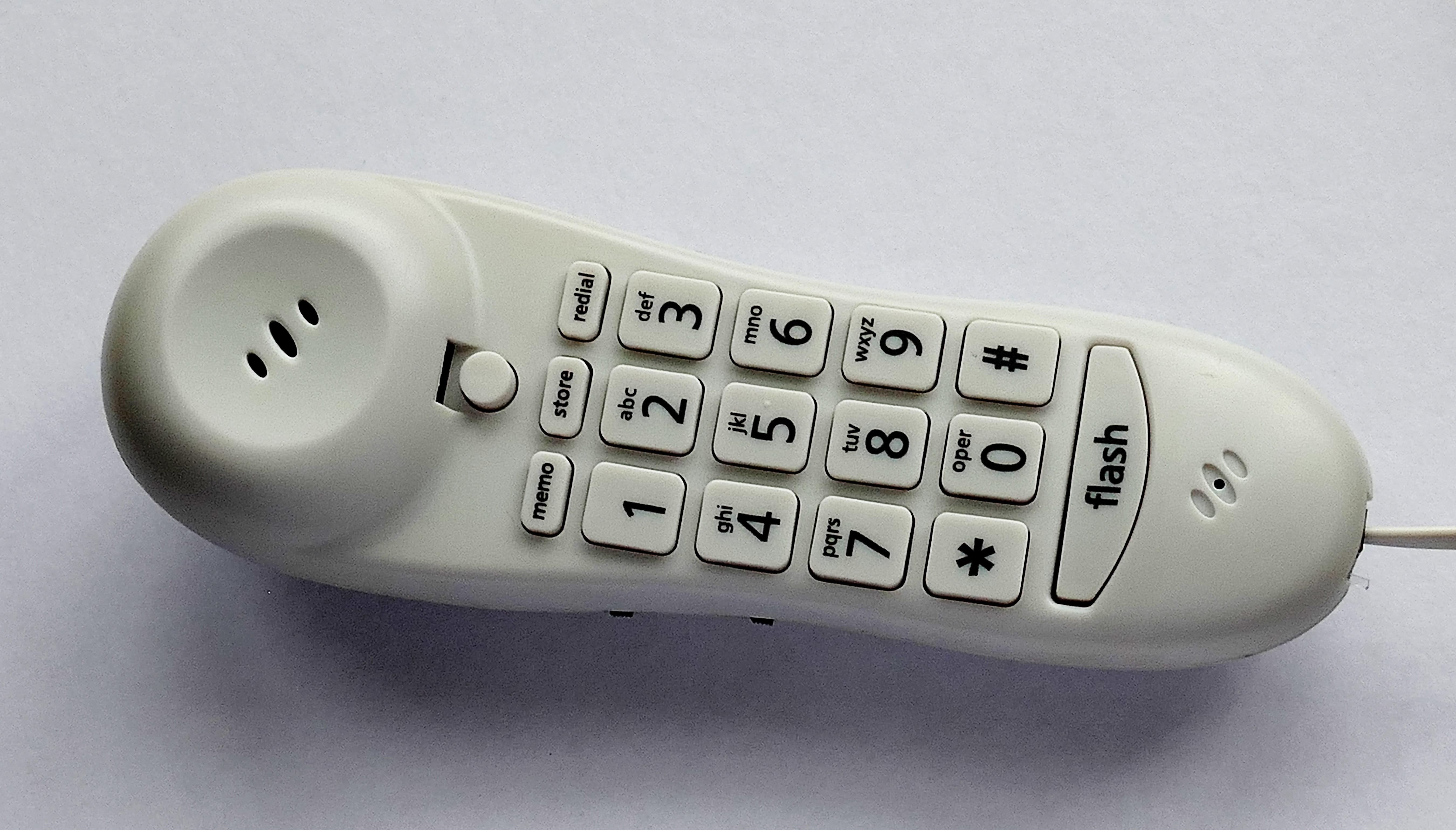 cut out, line, talk, business, white background, speak, close-up, single object, on the phone, old, high angle view, calculator, no people, buttons, phone, HD Wallpaper
