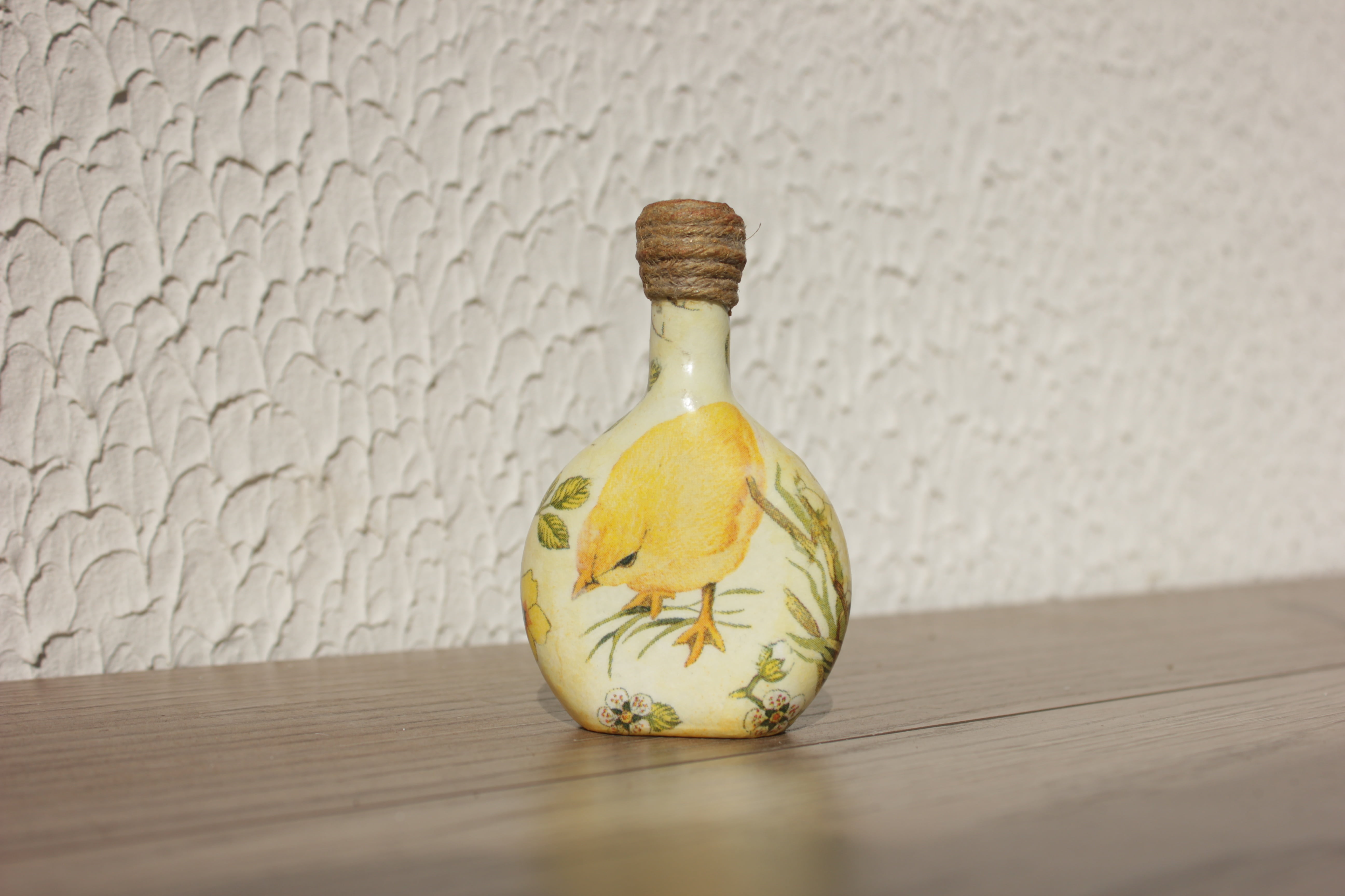 glass - material, wood - material, wood grain, green color, indoors, wall - building feature, close-up, container, focus on foreground, single object, wellbeing, HD Wallpaper