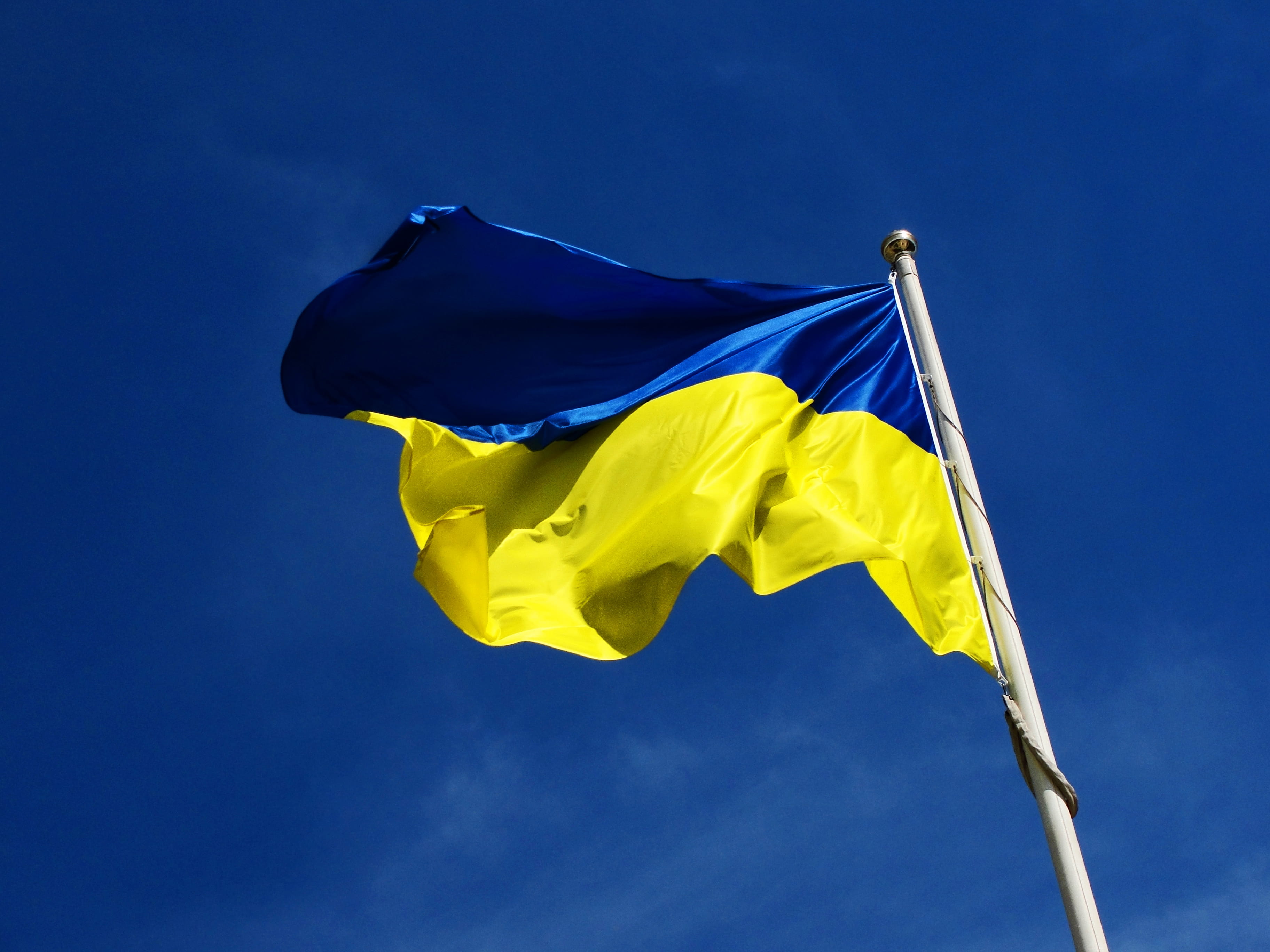 kryvyi rih, single object, yellow, outdoors, ukraine, environment, nature, waving, symbol, textile, wind, copy space, motion, national, pride, no people, HD Wallpaper