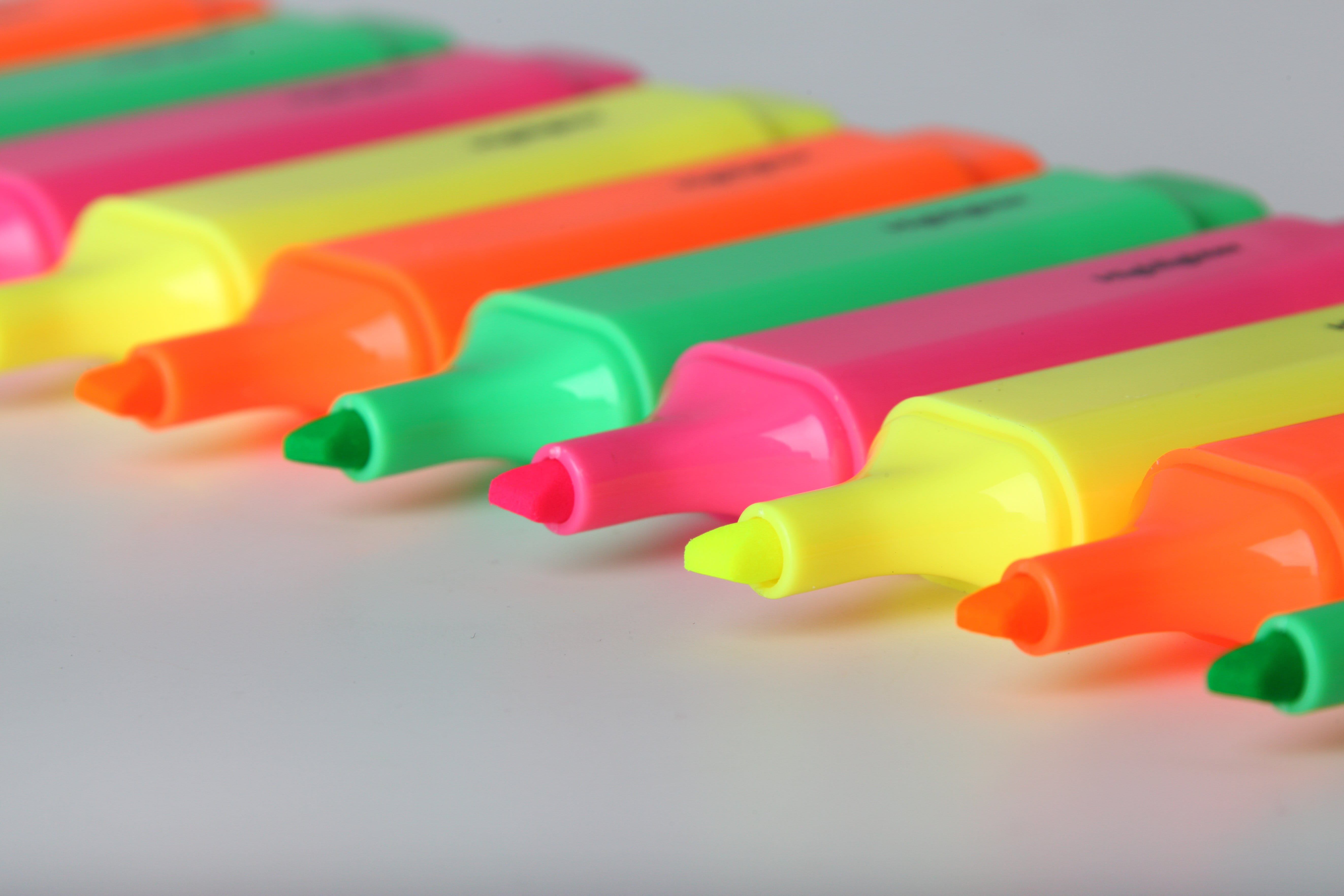 pen, high, selective focus, markers, orange, highlighter, photo, pencil, art and craft, isolated, green, stationery, lighter, felt, multi colored, object, HD Wallpaper